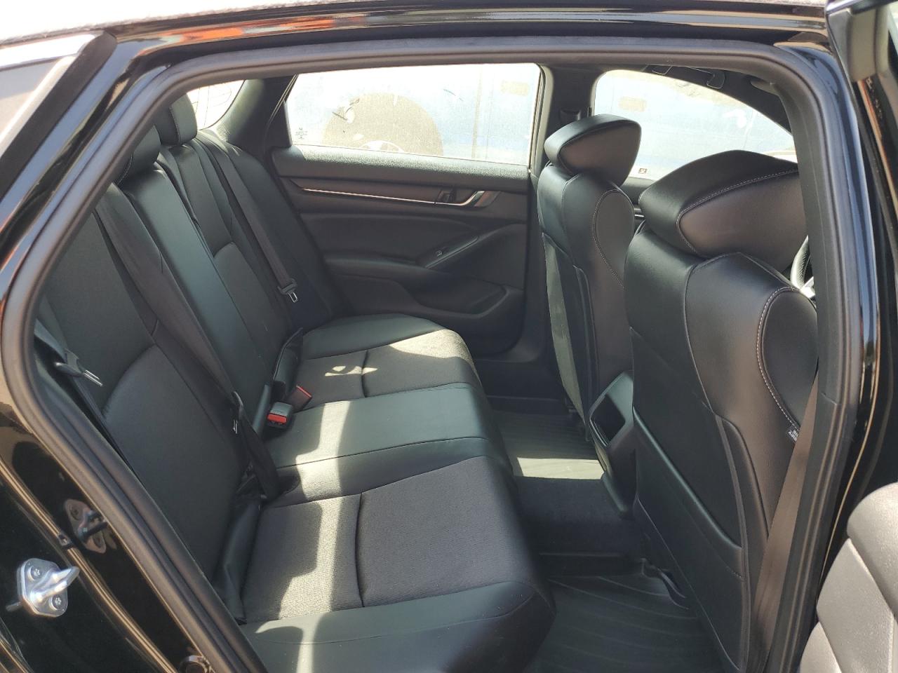 2022 Honda Accord - Image 10