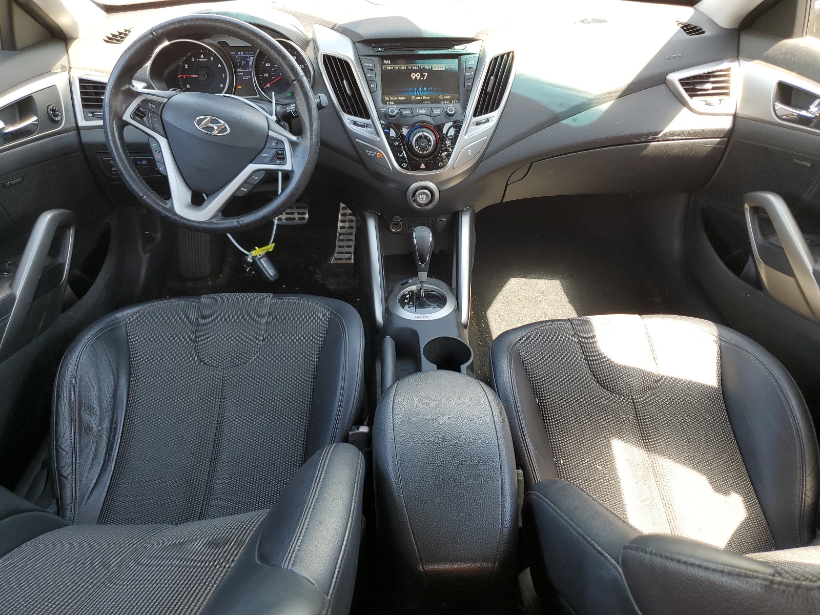 KMHTC6AD3CU059688 2012 Hyundai Veloster