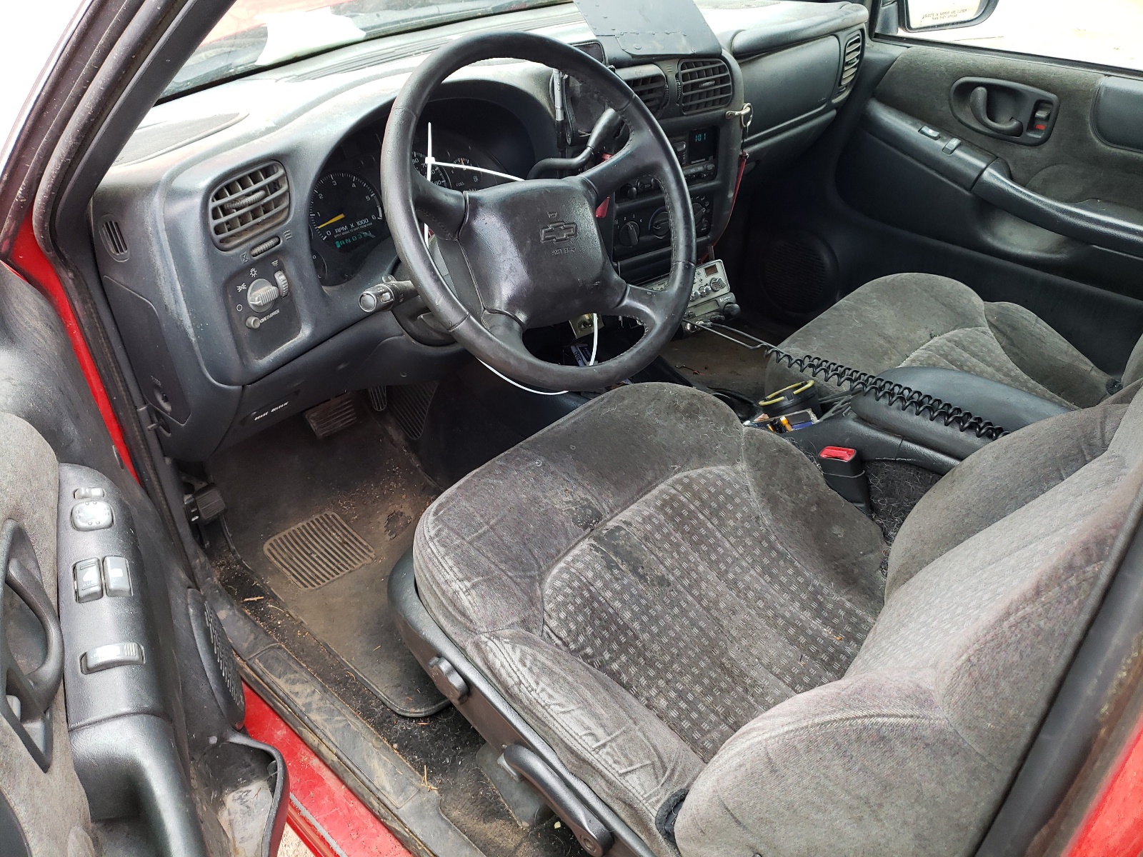 1GNCS18W31K190749 2001 Chevrolet Blazer