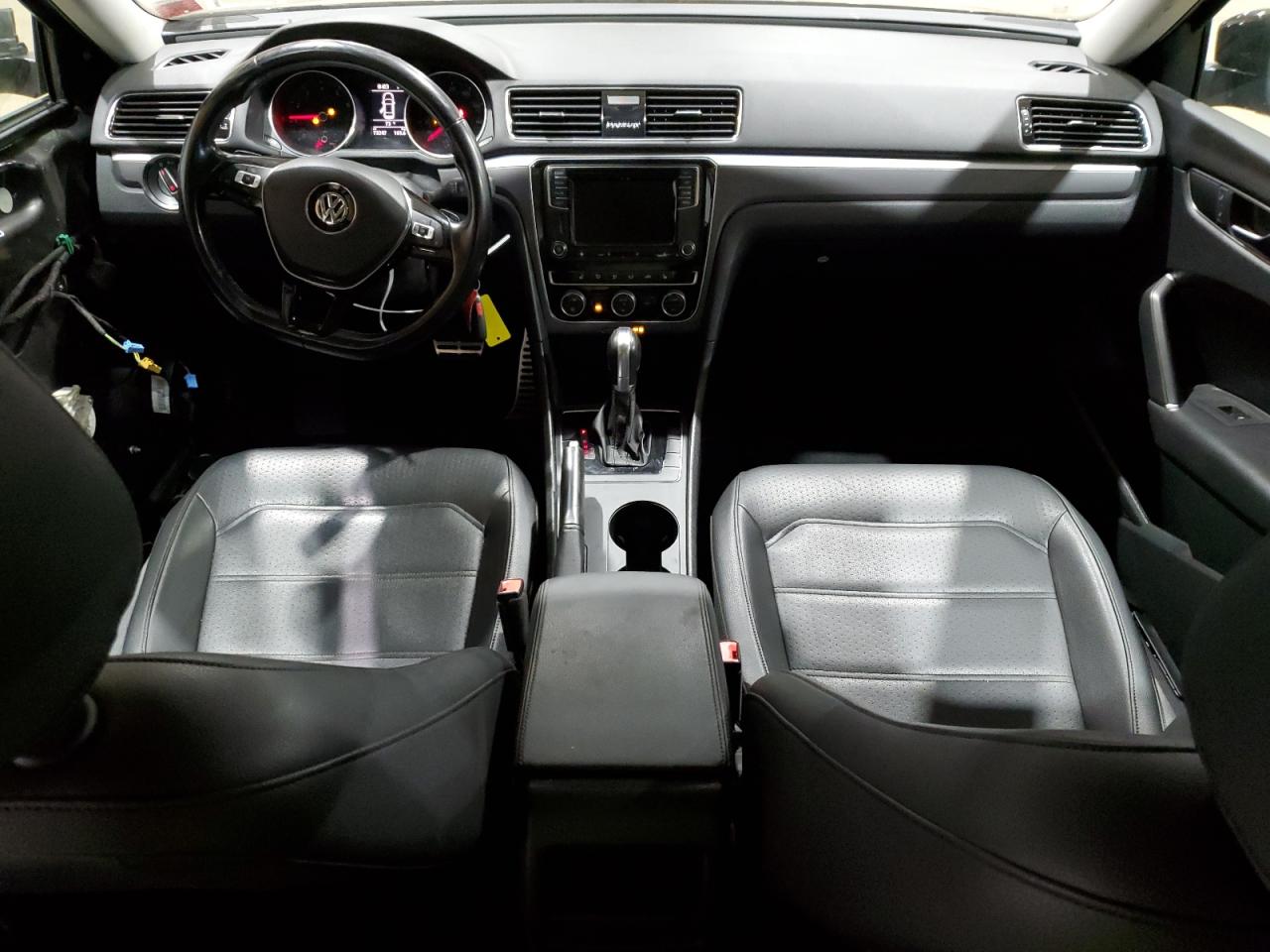 2018 Volkswagen Passat S VIN: 1VWAA7A35JC033608 Lot: 66897354