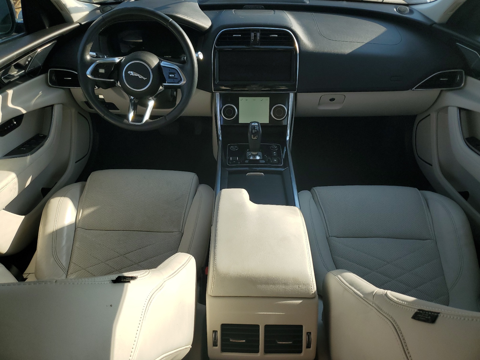 SAJAJ4FX8LCP59285 2020 Jaguar Xe S