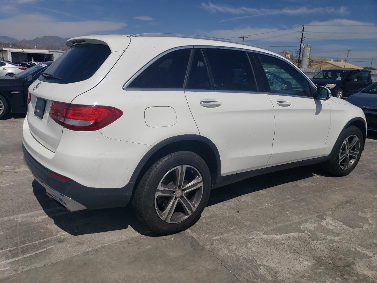 WDC0G4JBXGF109537 2016 Mercedes-Benz Glc 300