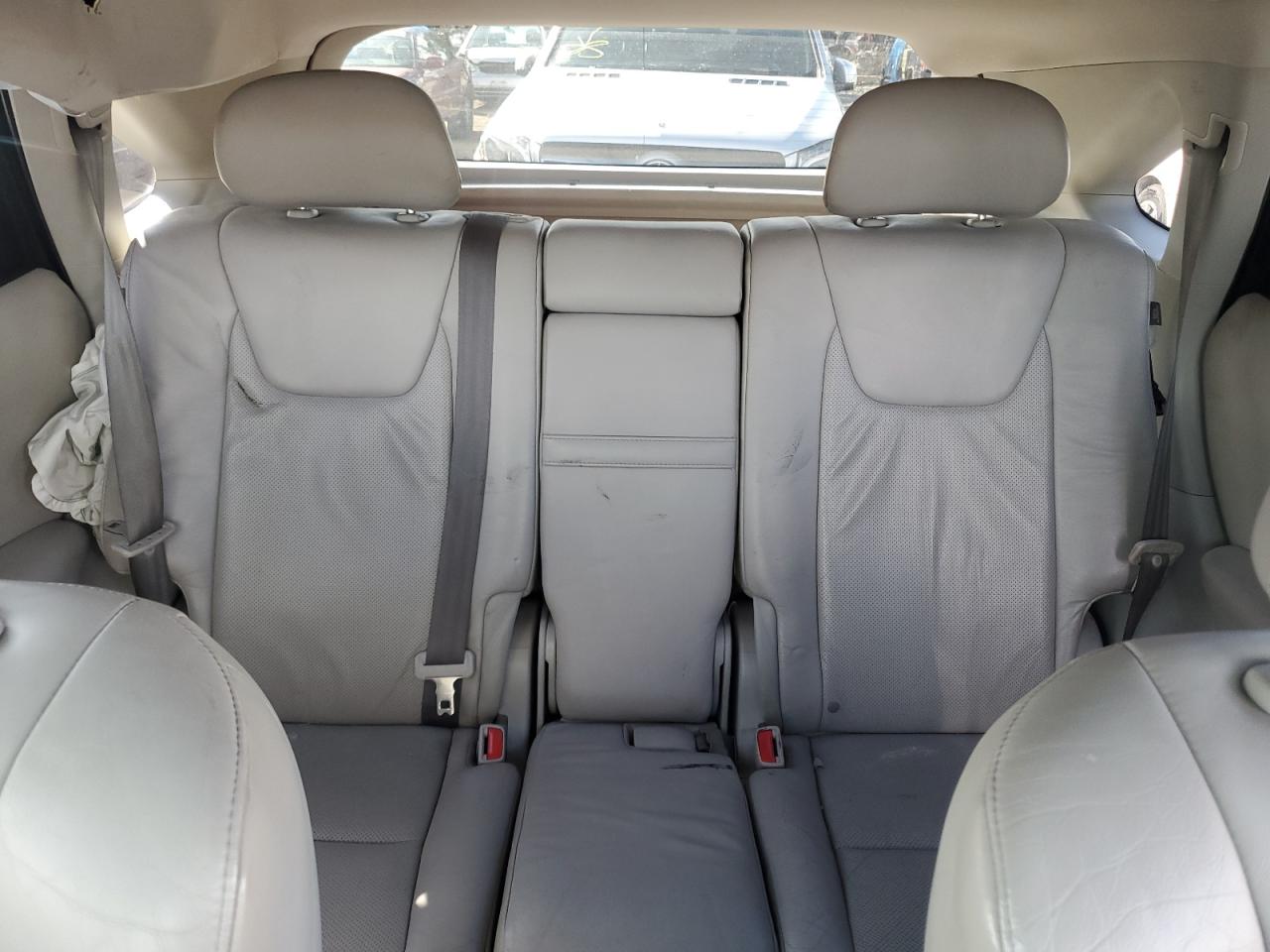 2012 Lexus RX - Image 10