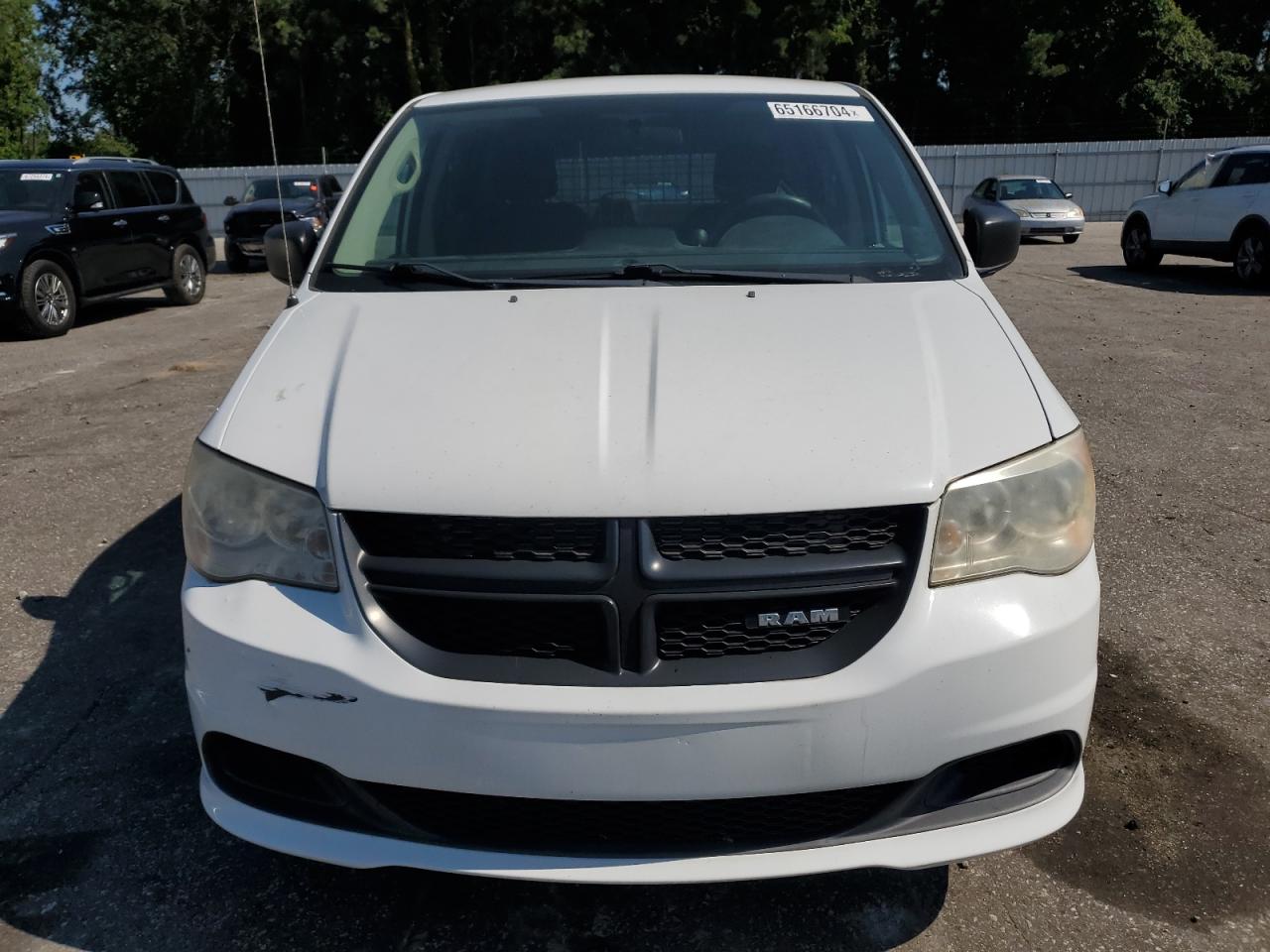 2014 RAM Cargo Van Tradesman - Image 5