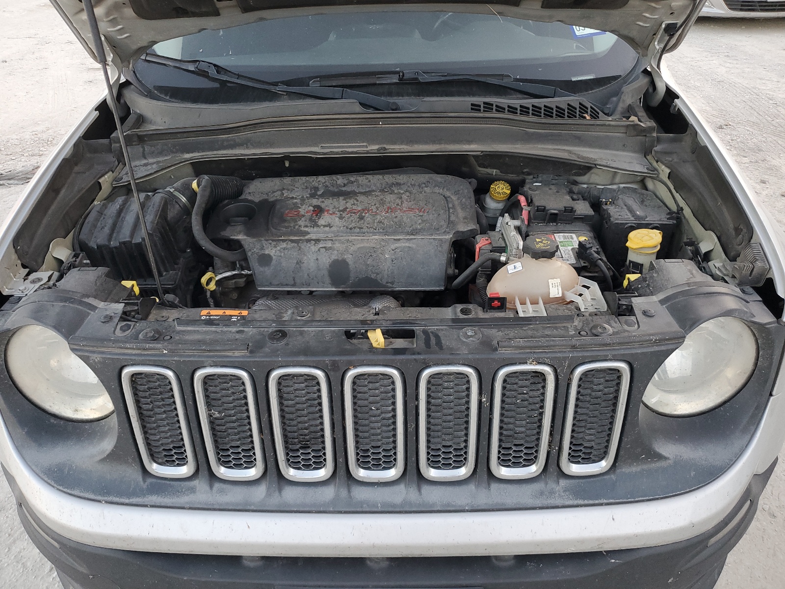 ZACCJBBT9GPD95135 2016 Jeep Renegade Latitude