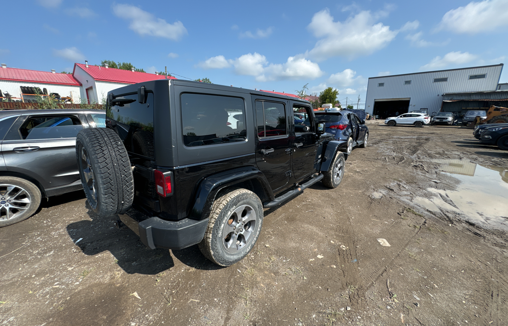 2017 Jeep Wrangler Unlimited Sahara vin: 1C4BJWEG6HL590116