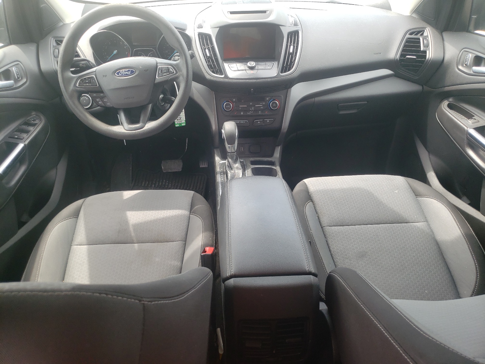 1FMCU0GD7JUA94488 2018 Ford Escape Se