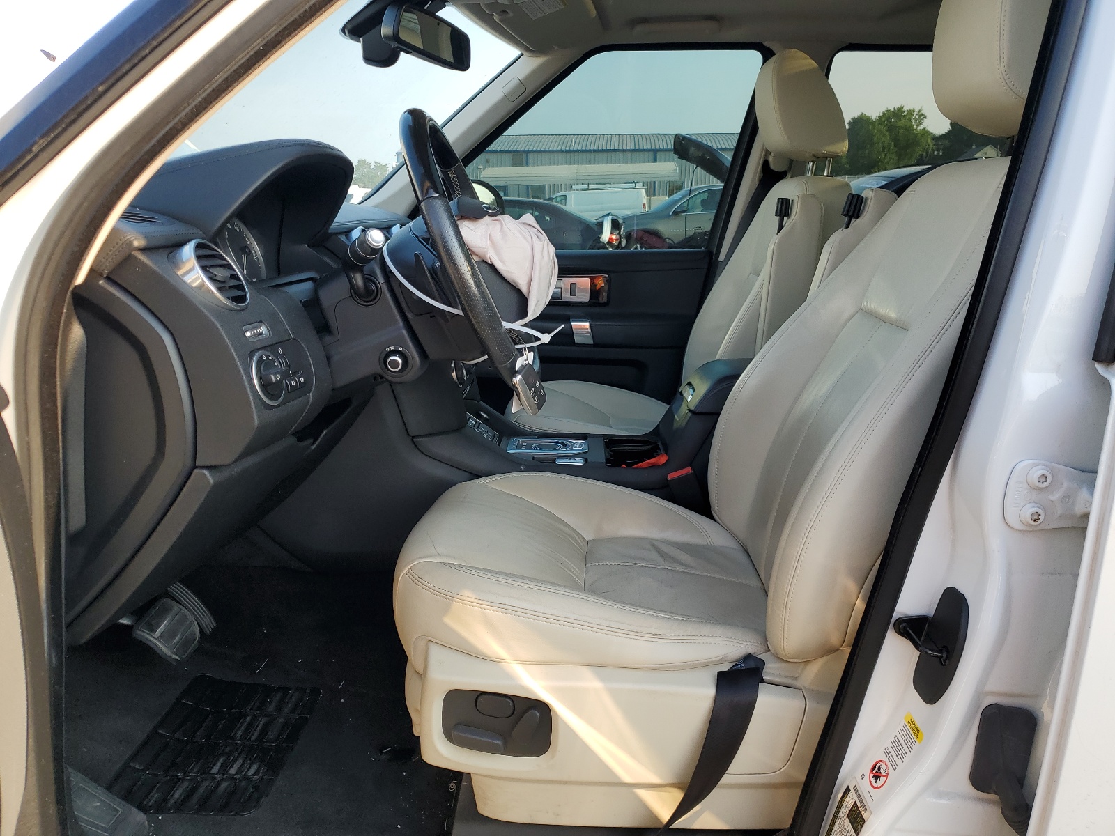 SALAK2V66FA764647 2015 Land Rover Lr4 Hse Luxury