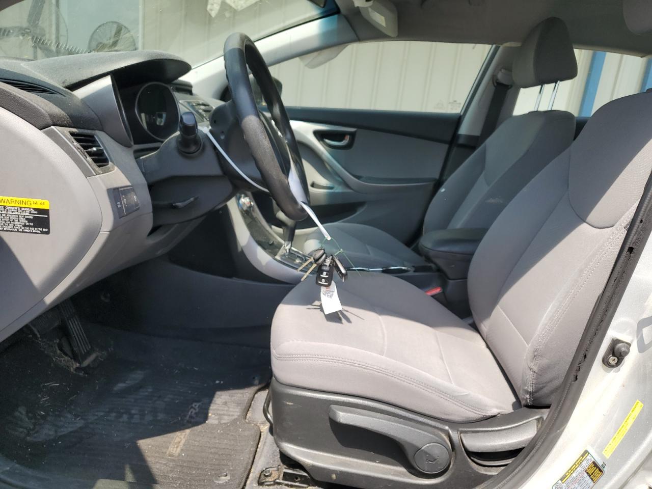 KMHDH4AE2DU915888 2013 Hyundai Elantra Gls