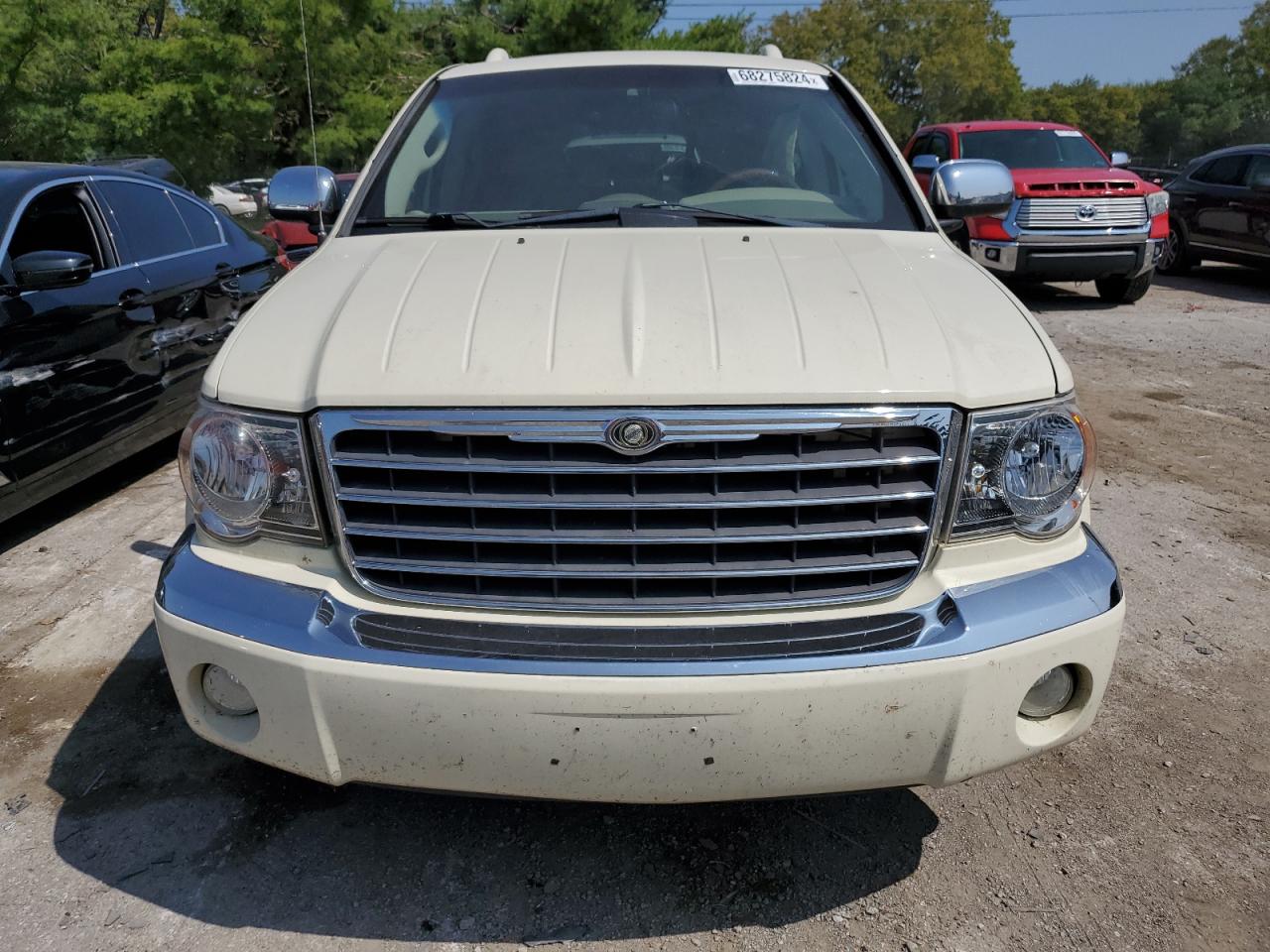 2007 Chrysler Aspen - Image 5