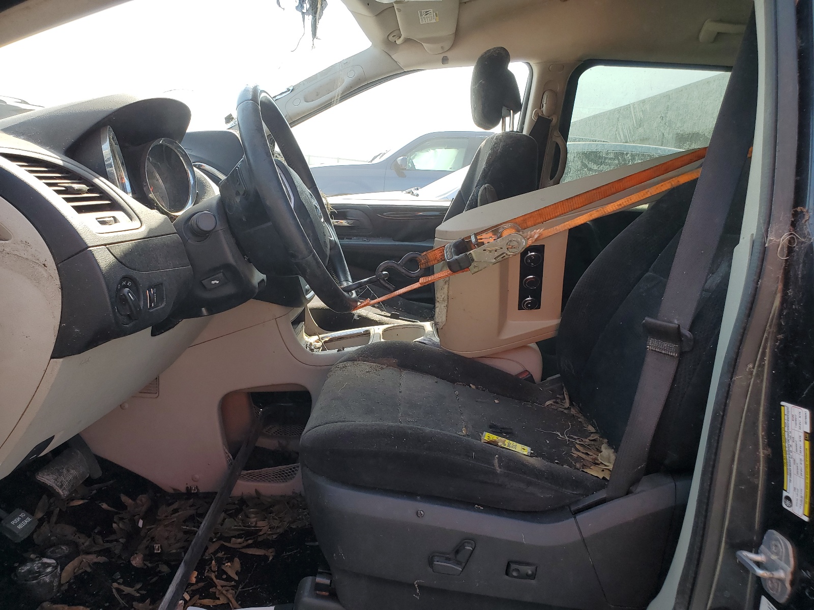 2C4RDGCGXDR739241 2013 Dodge Grand Caravan Sxt