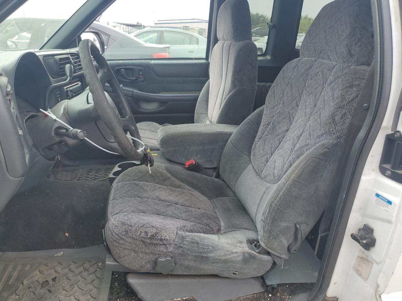 2000 GMC Sonoma VIN: 1GTCS19W9Y8290580 Lot: 66020374