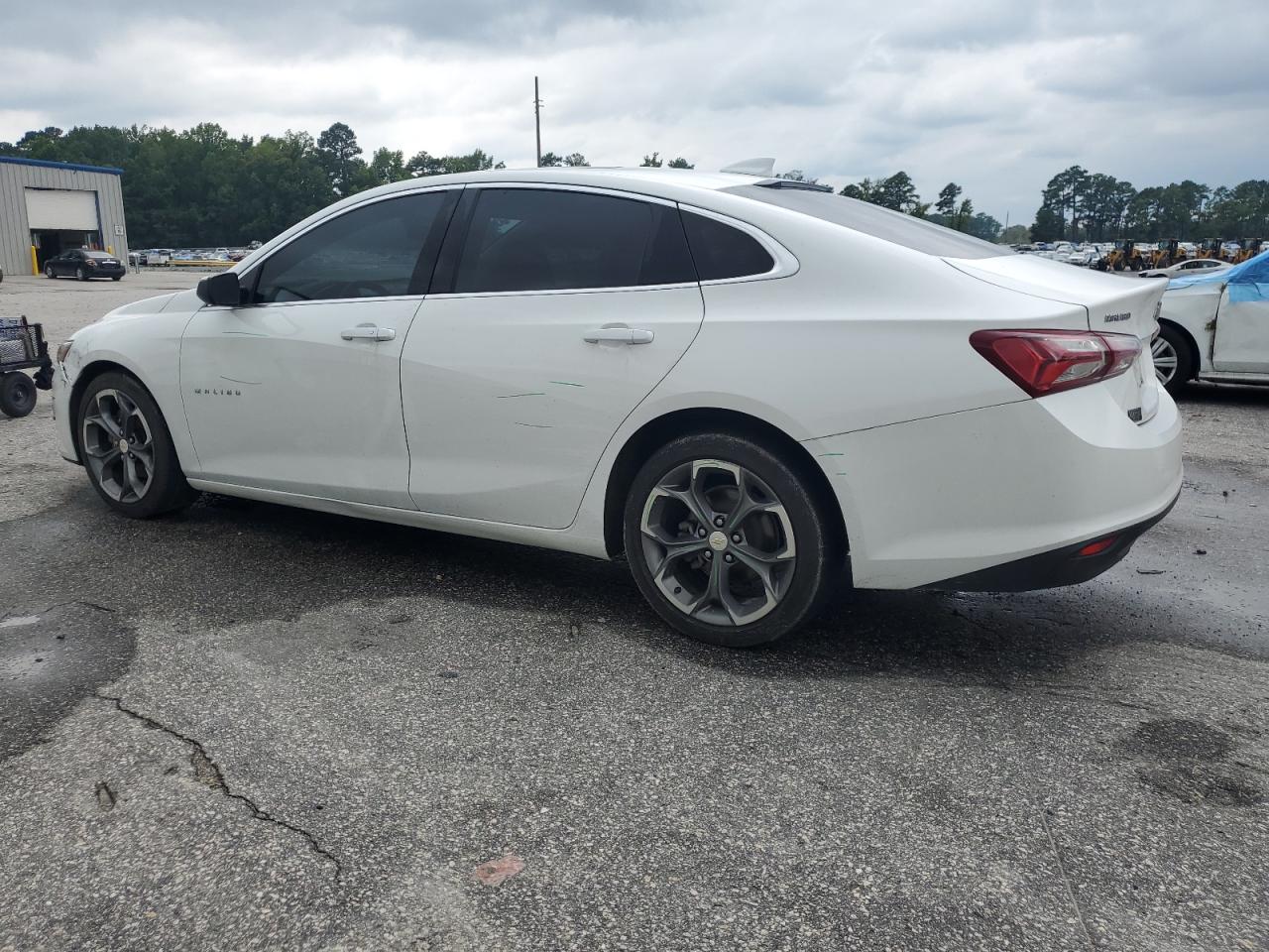 1G1ZD5ST3LF116285 2020 CHEVROLET MALIBU - Image 2