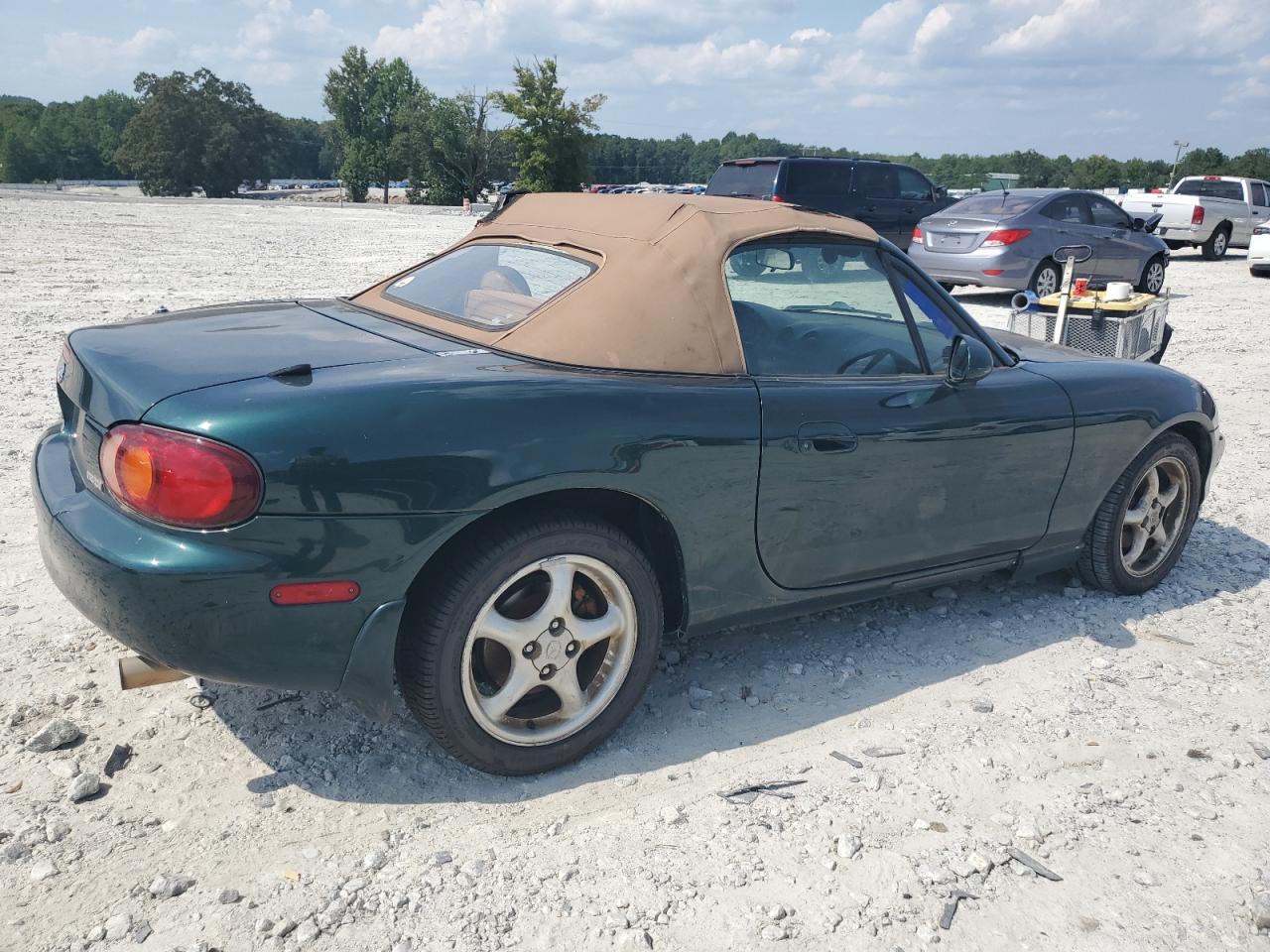 2000 Mazda Mx-5 Miata Base VIN: JM1NB3534Y0151469 Lot: 67626874