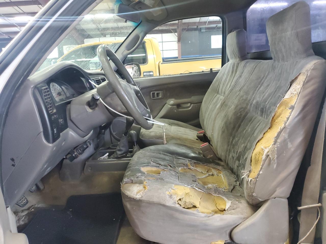 2001 Toyota Tacoma VIN: 5TEPM62N01Z818358 Lot: 69082884