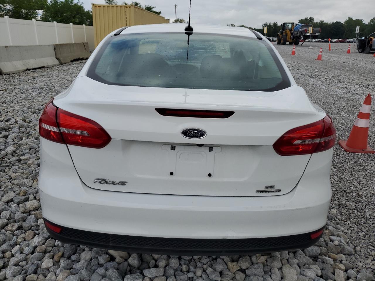 2015 Ford Focus Se VIN: 1FADP3F25FL373815 Lot: 65606724