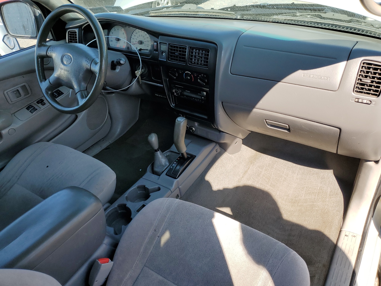 5TEWN72N82Z065081 2002 Toyota Tacoma Xtracab