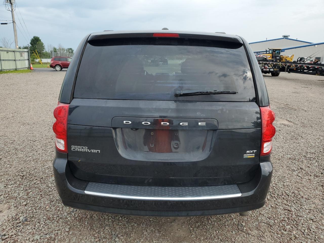 2C4RDGCG3HR760812 2017 Dodge Grand Caravan Sxt