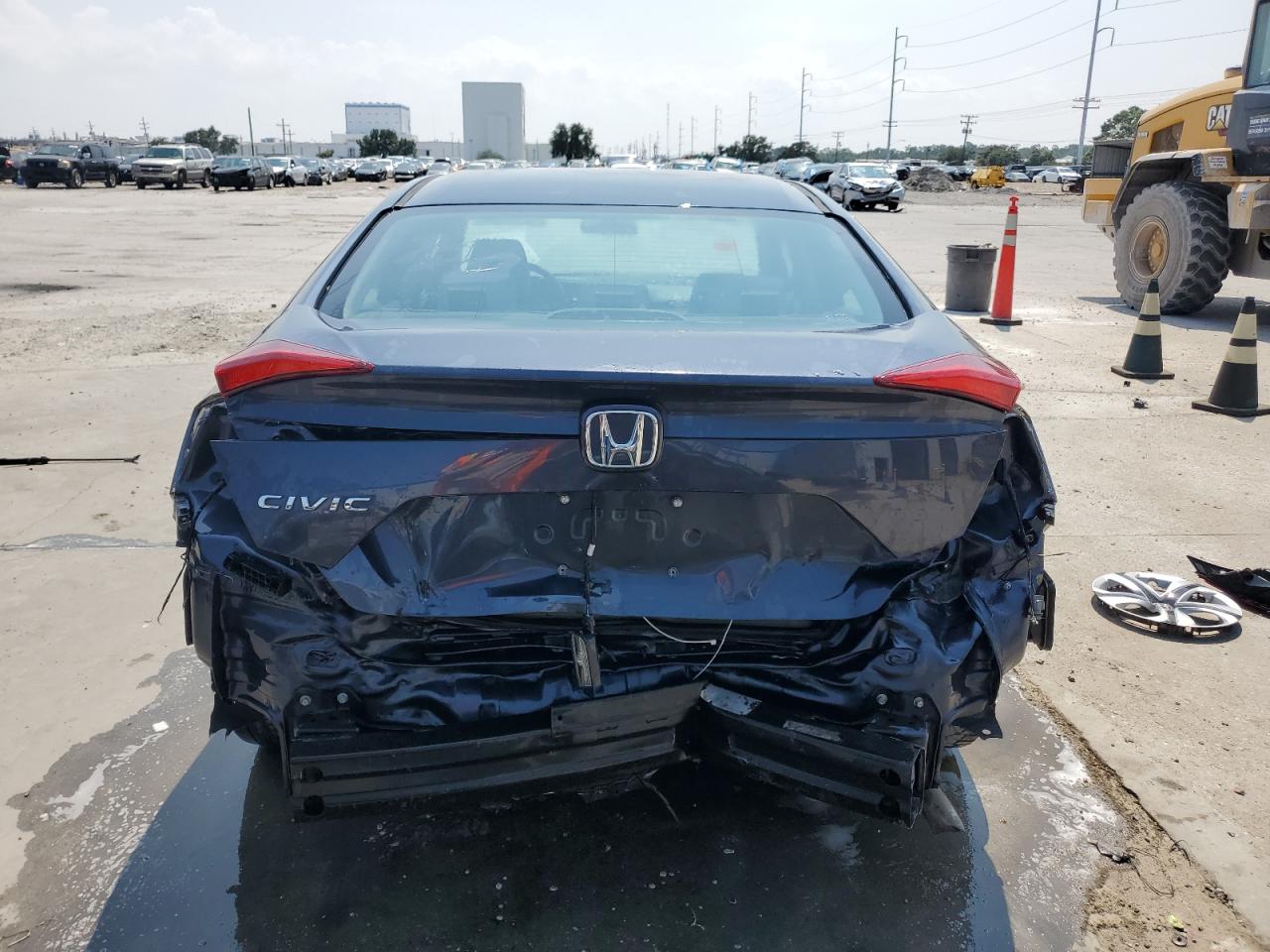 19XFC2F56HE032180 2017 Honda Civic Lx