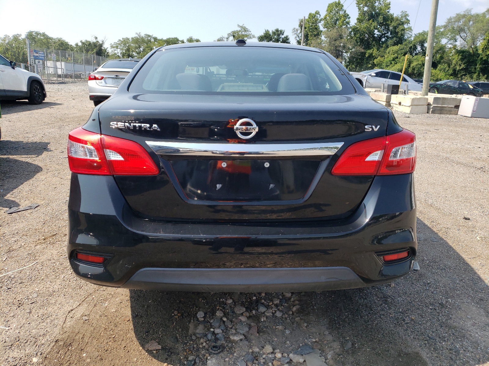 2016 Nissan Sentra S vin: 3N1AB7AP1GY318585