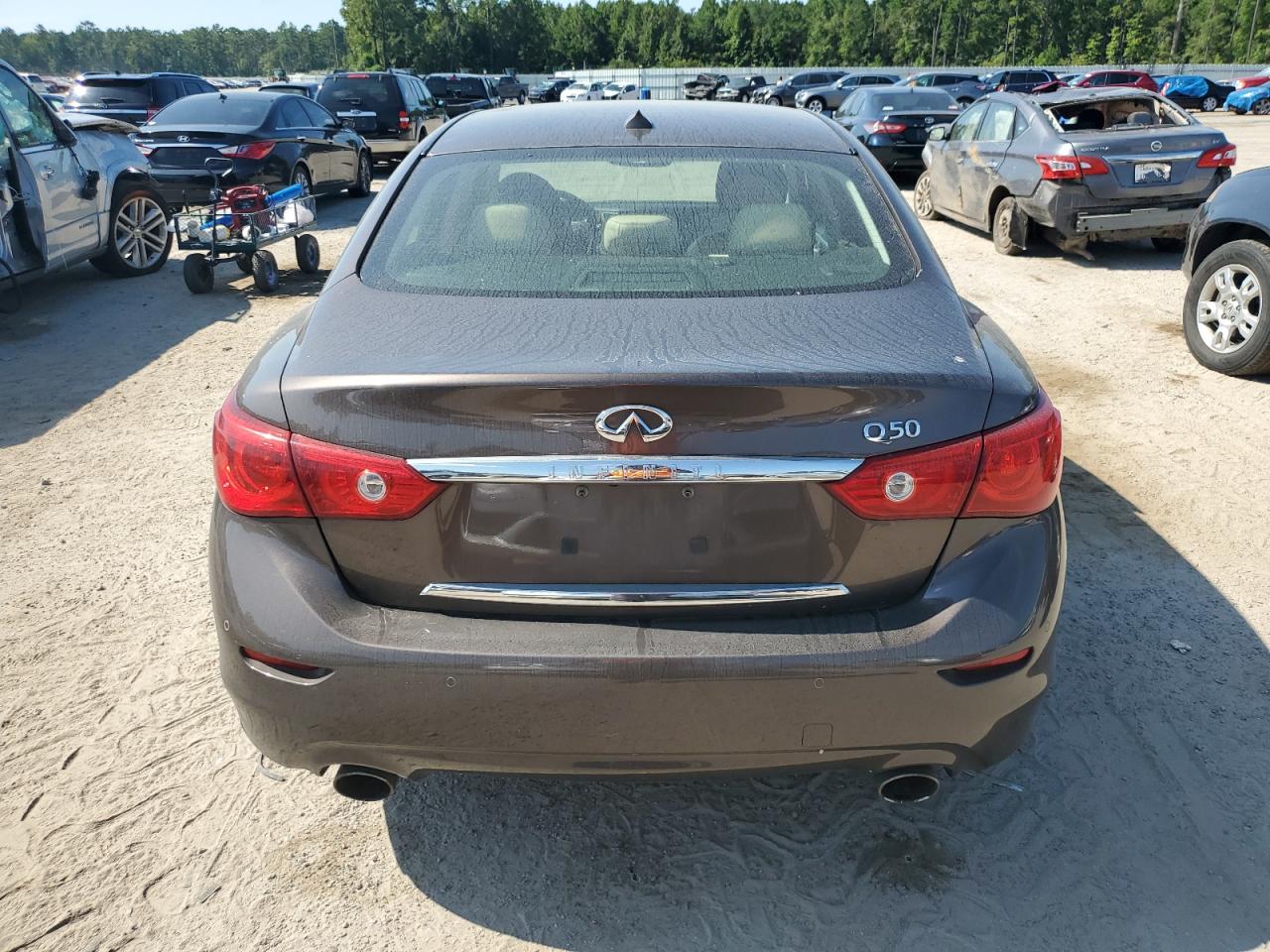 2014 Infiniti Q50 Base VIN: JN1BV7AP4EM673486 Lot: 69199524