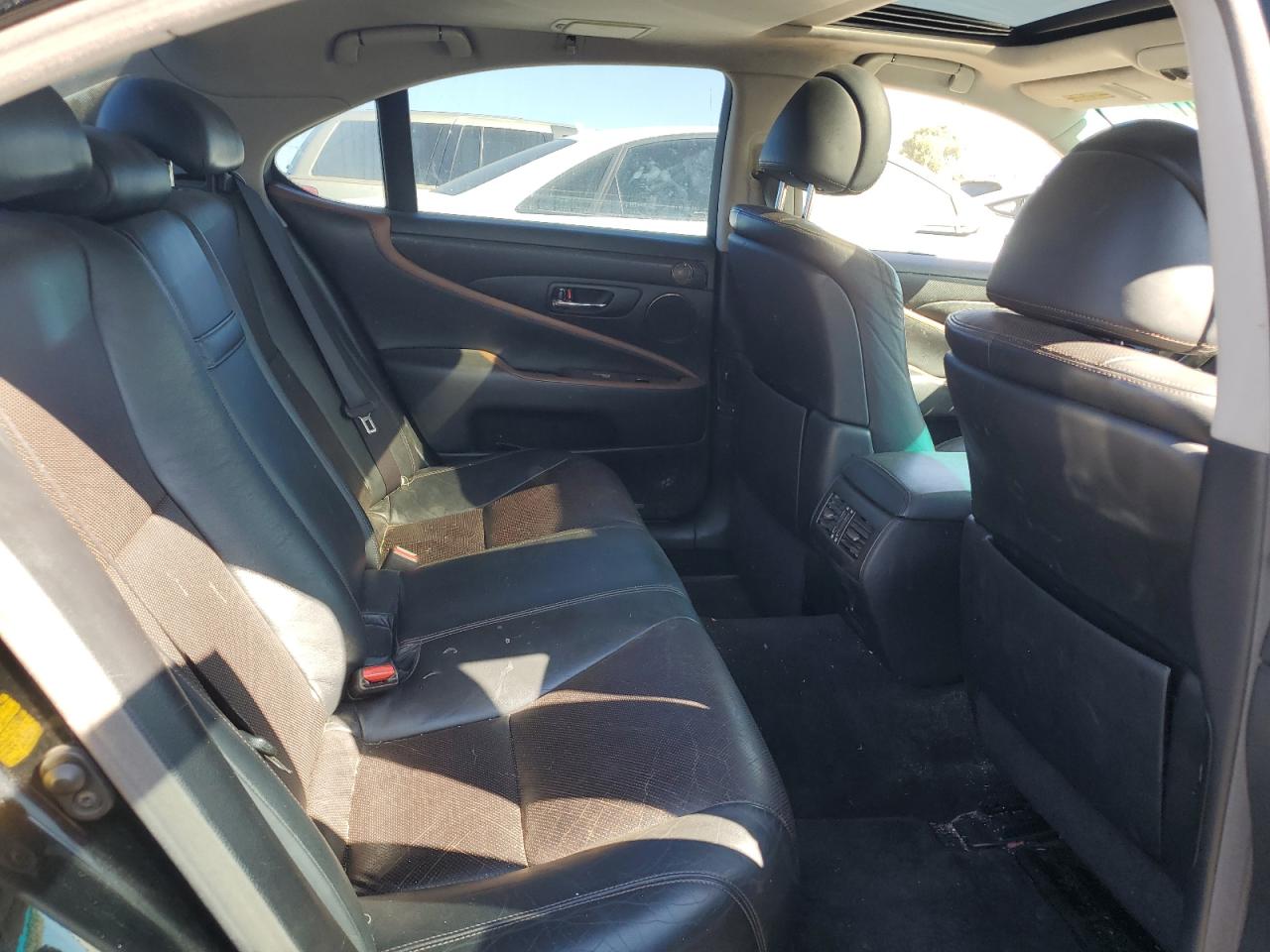 2011 Lexus Ls 460 VIN: JTHBL5EF3B5104612 Lot: 65920124