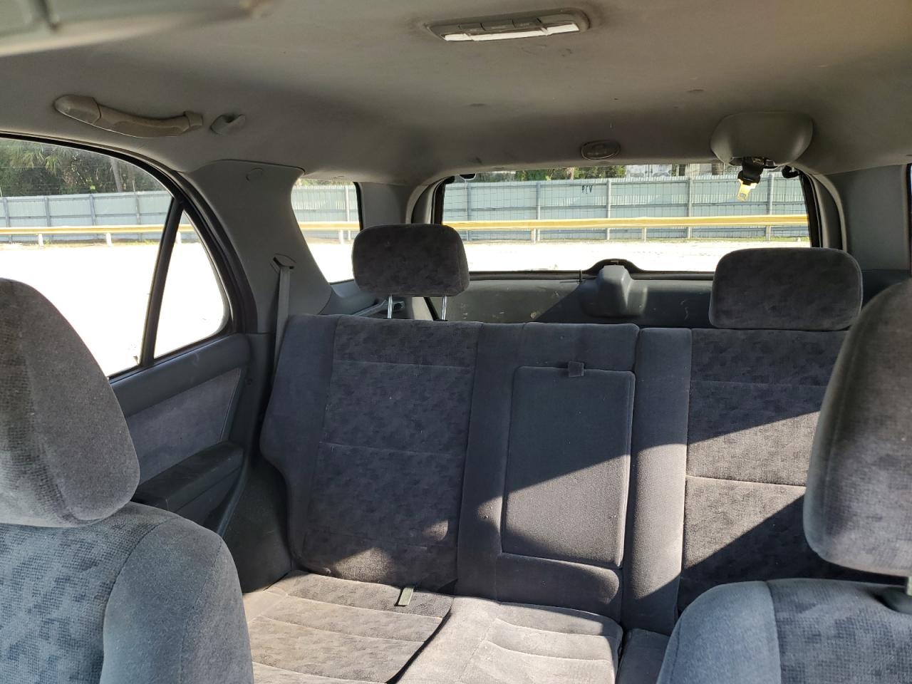 2003 Kia Sorento Ex VIN: KNDJC733035093409 Lot: 67142914