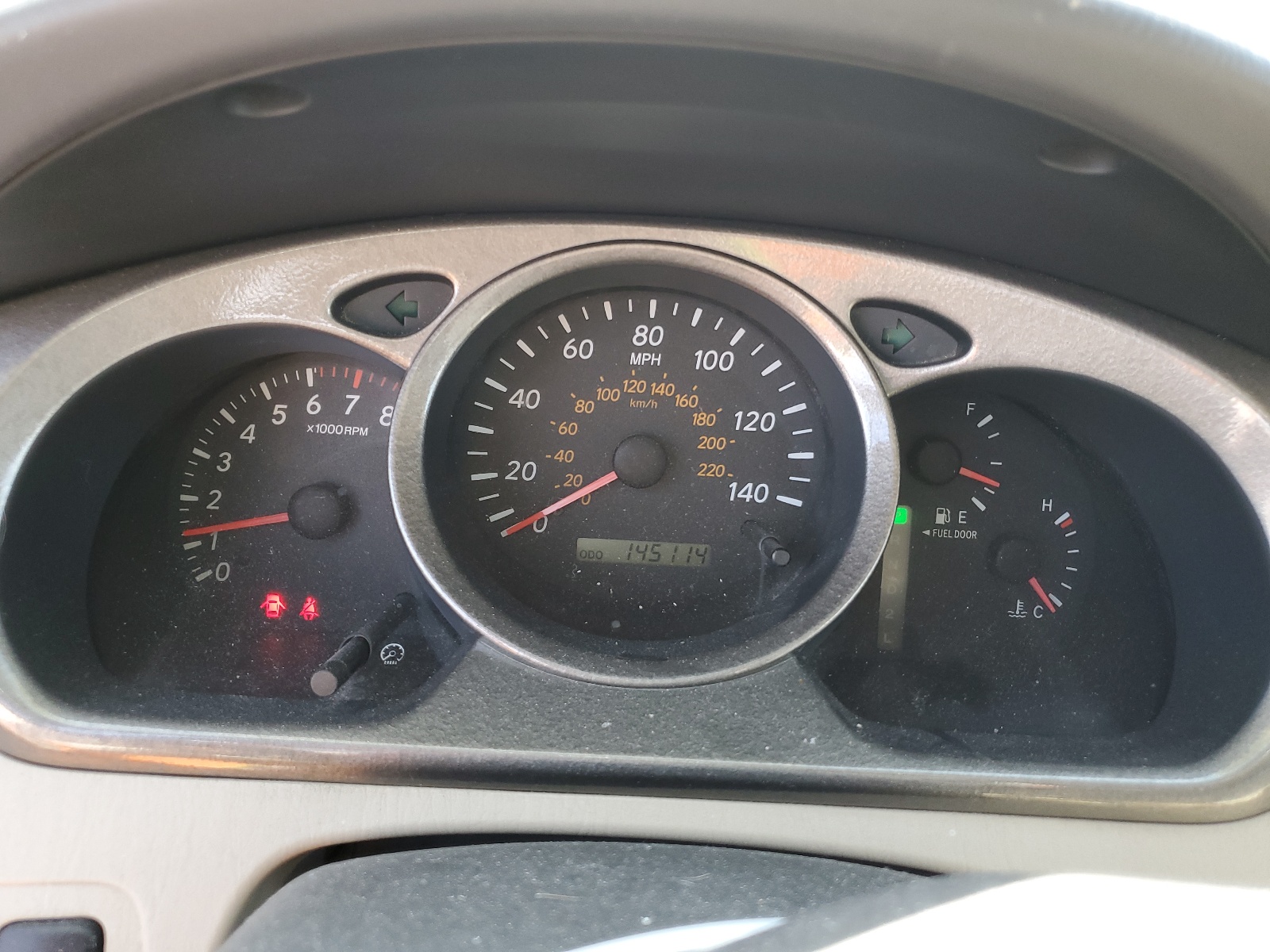 JTEGD21A820031498 2002 Toyota Highlander