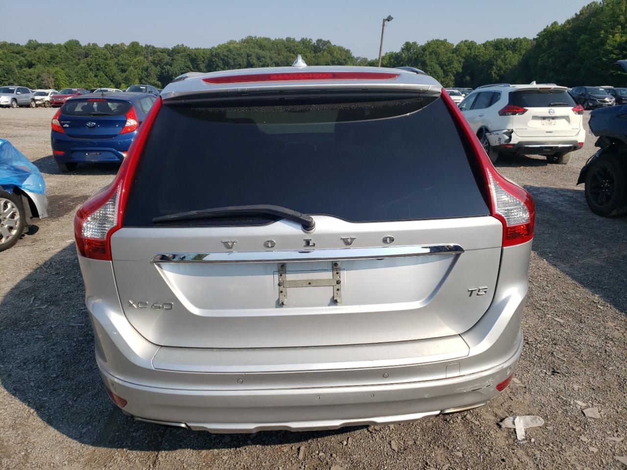 2015 Volvo Xc60 T5 Premier VIN: YV440MDK4F2677177 Lot: 65745114