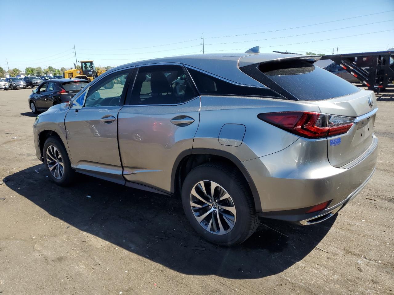 2T2AZMAAXMC197212 2021 LEXUS RX - Image 2