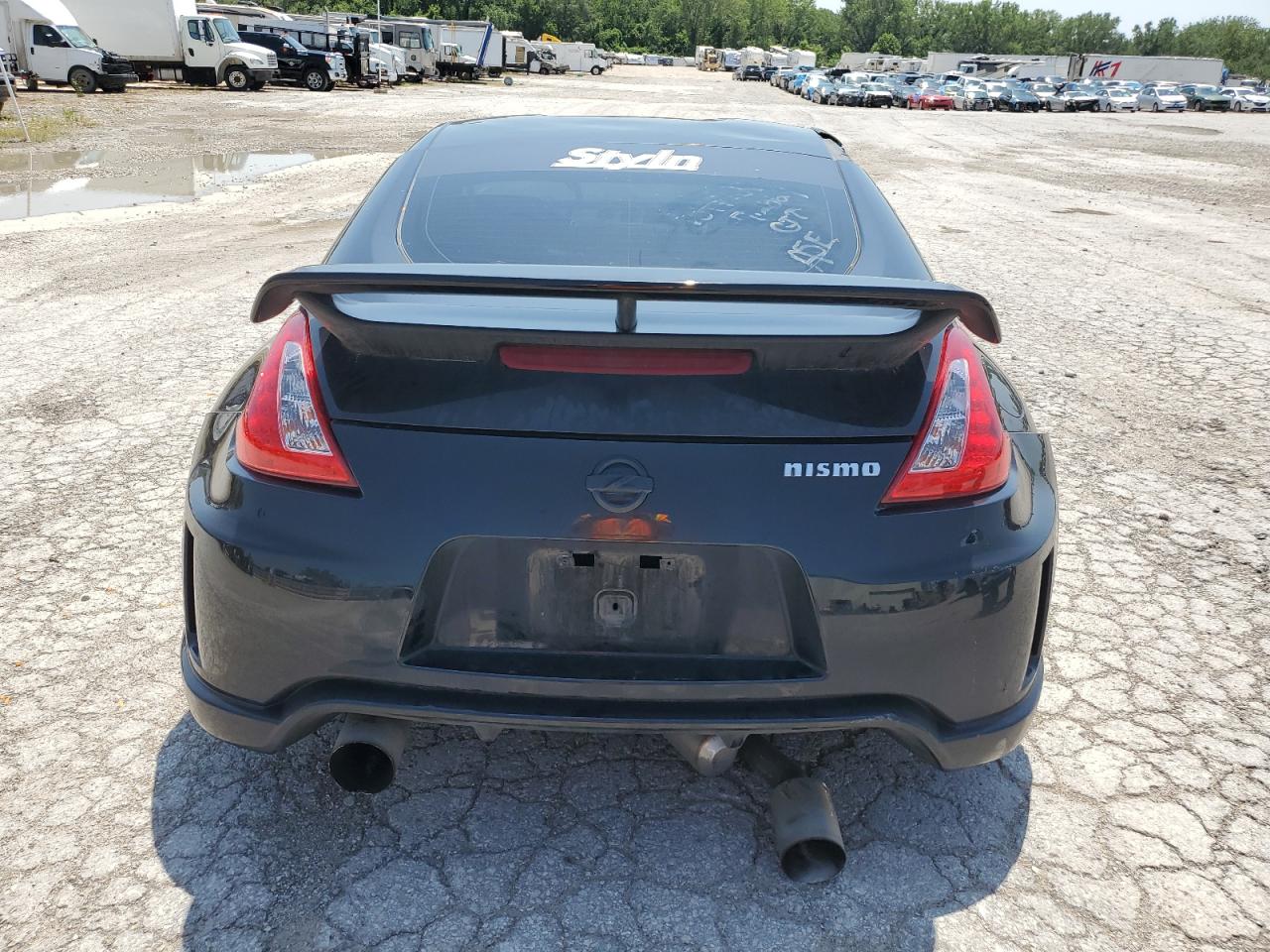 2010 Nissan 370Z - Image 6