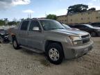 2002 Chevrolet Avalanche C1500 for Sale in Opa Locka, FL - Side