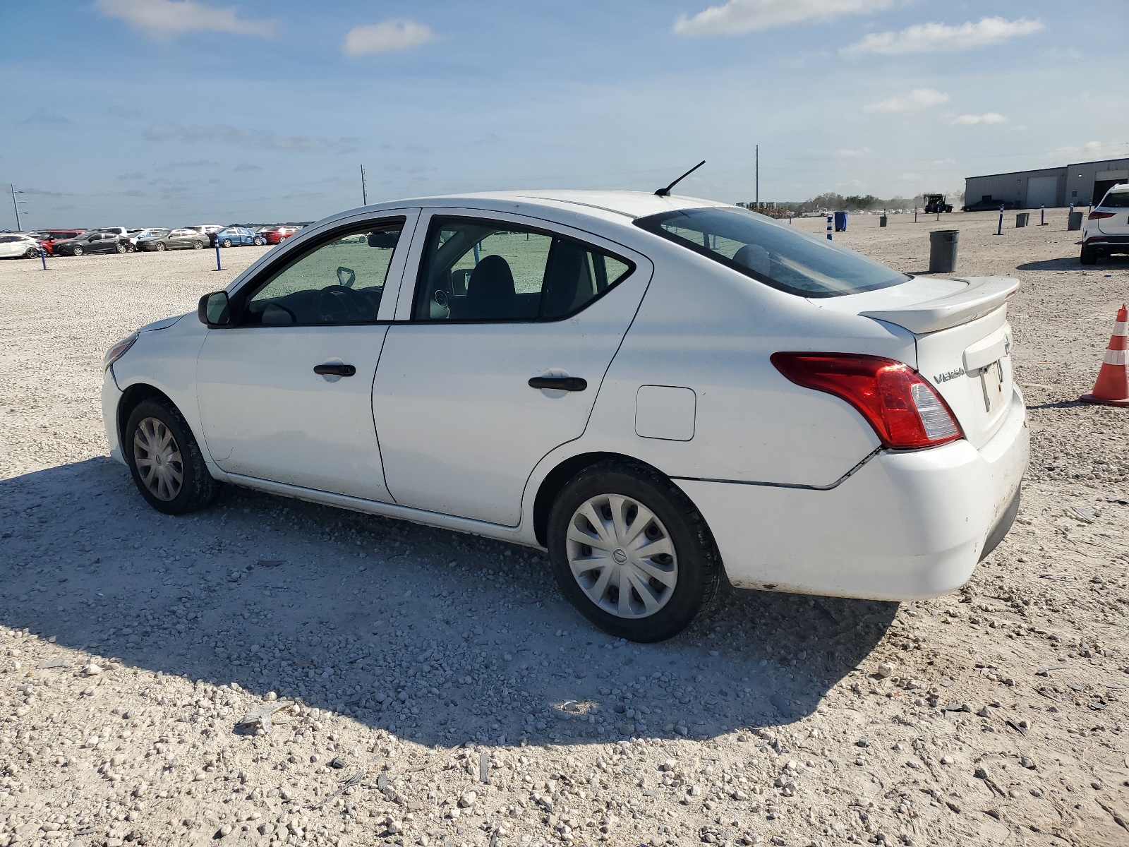 2015 Nissan Versa S vin: 3N1CN7AP8FL827374