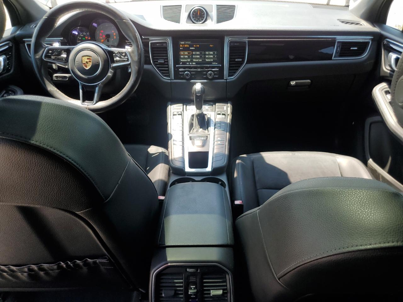 2016 Porsche Macan S VIN: WP1AB2A57GLB46116 Lot: 64020004