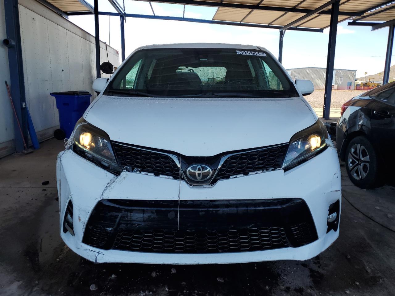 2019 Toyota Sienna - Image 5
