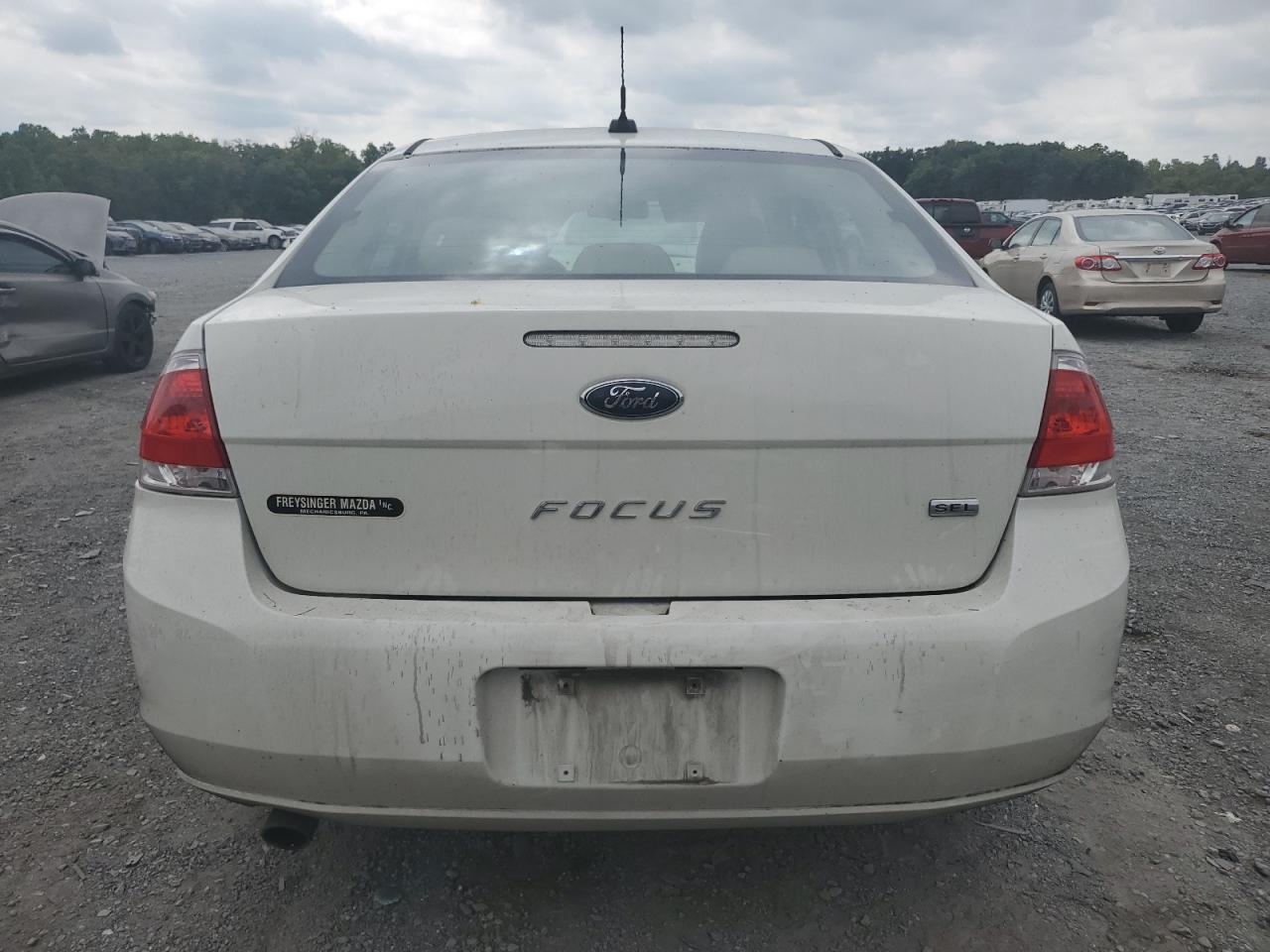 2010 Ford Focus Sel VIN: 1FAHP3HN9AW180227 Lot: 69392044