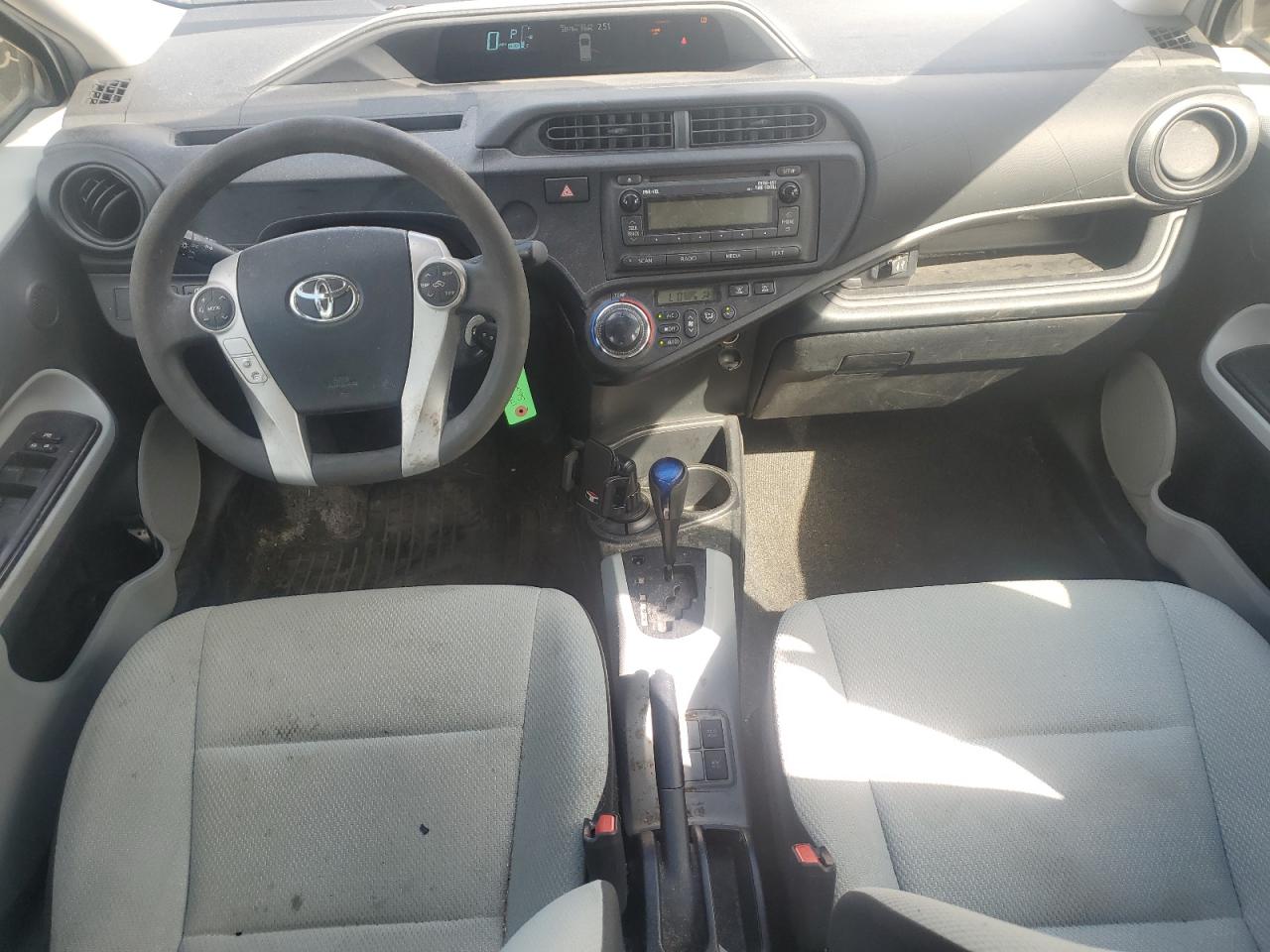 JTDKDTB32E1560450 2014 Toyota Prius C