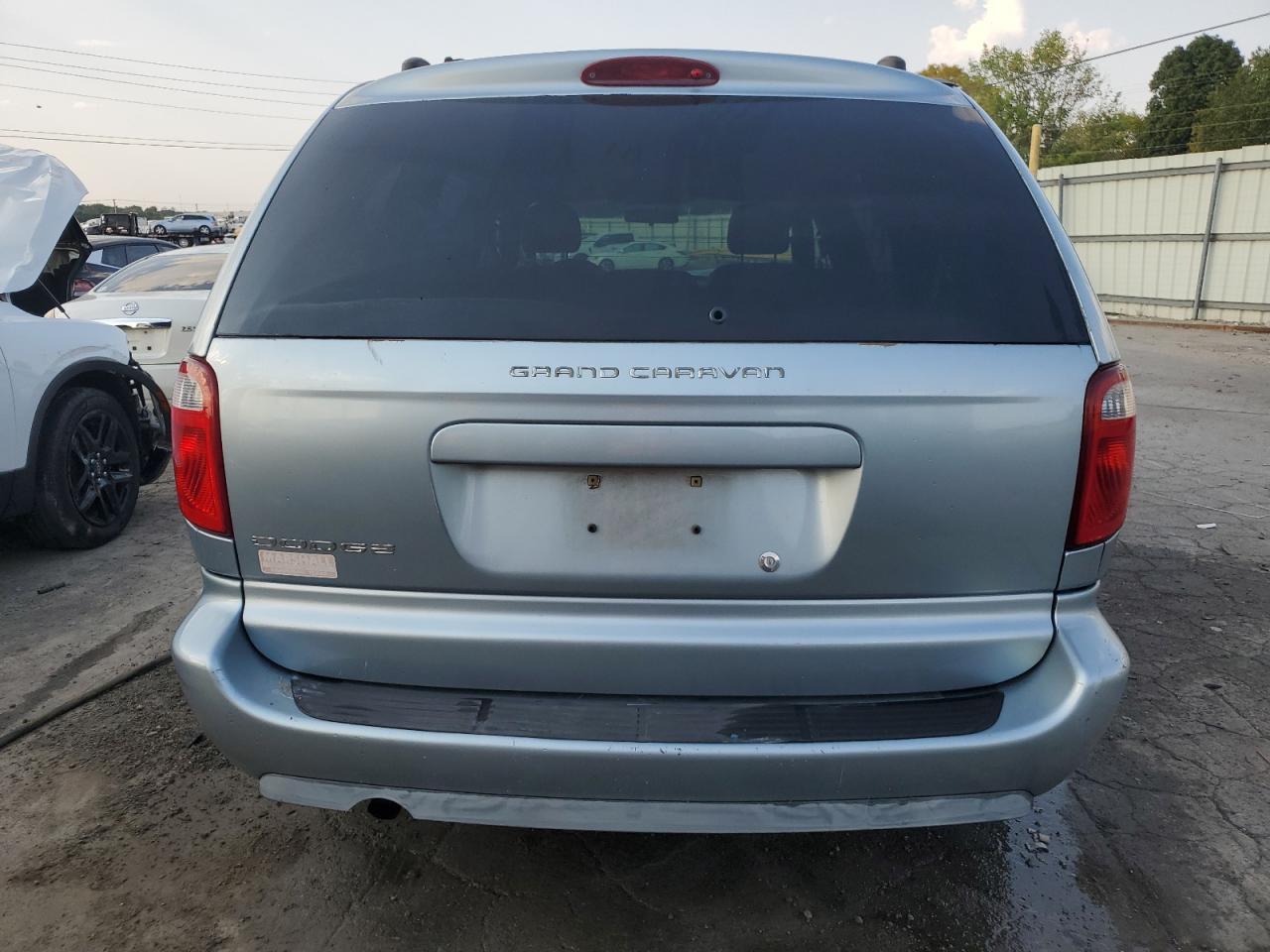 2005 Dodge Grand Caravan Se VIN: 2D4GP24R05R141858 Lot: 68324054