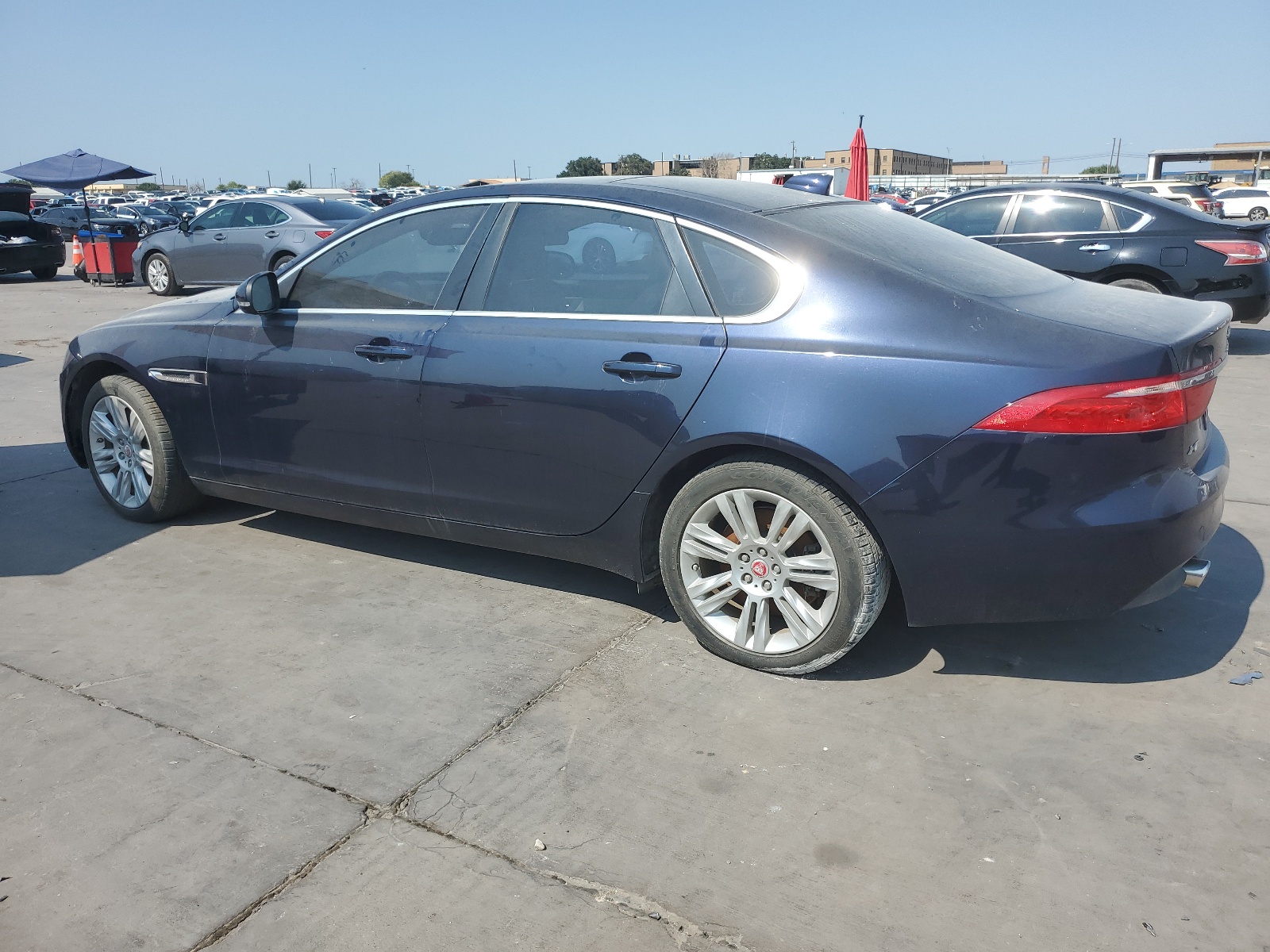 2016 Jaguar Xf Premium vin: SAJBD4BV9GCY24246