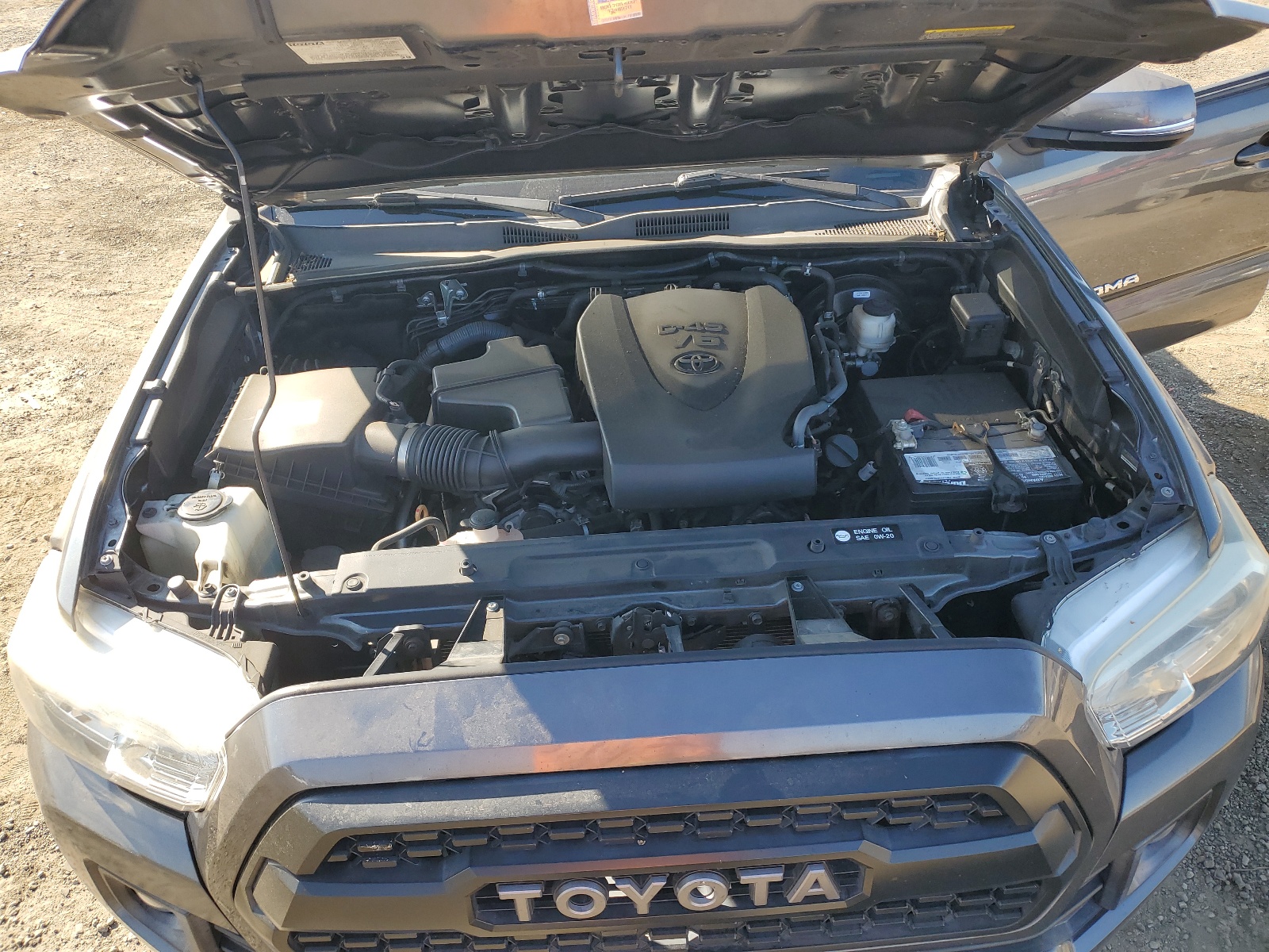 3TMAZ5CN4HM037320 2017 Toyota Tacoma Double Cab