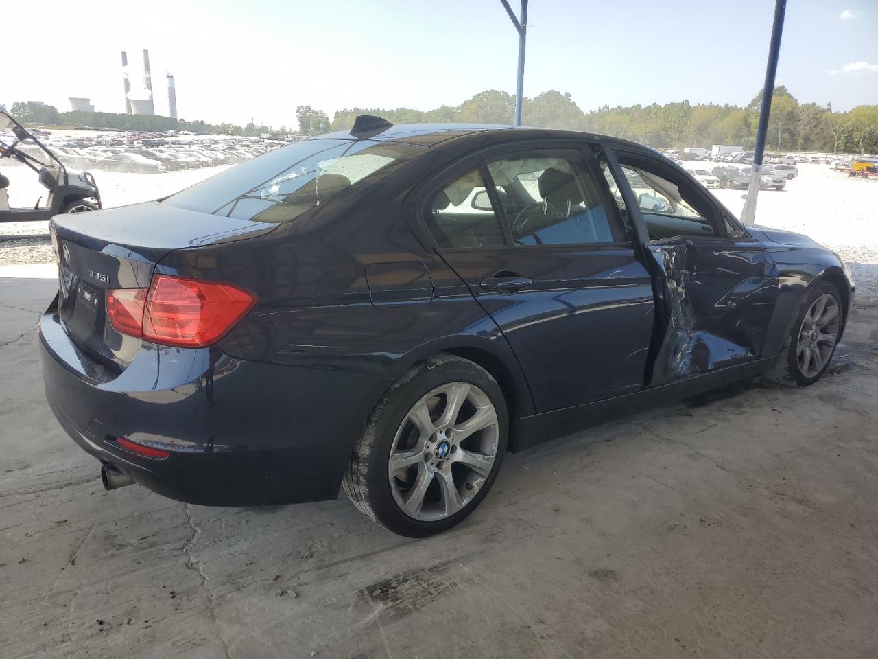 VIN WBA3B9C58DF140980 2013 BMW 3 SERIES no.3