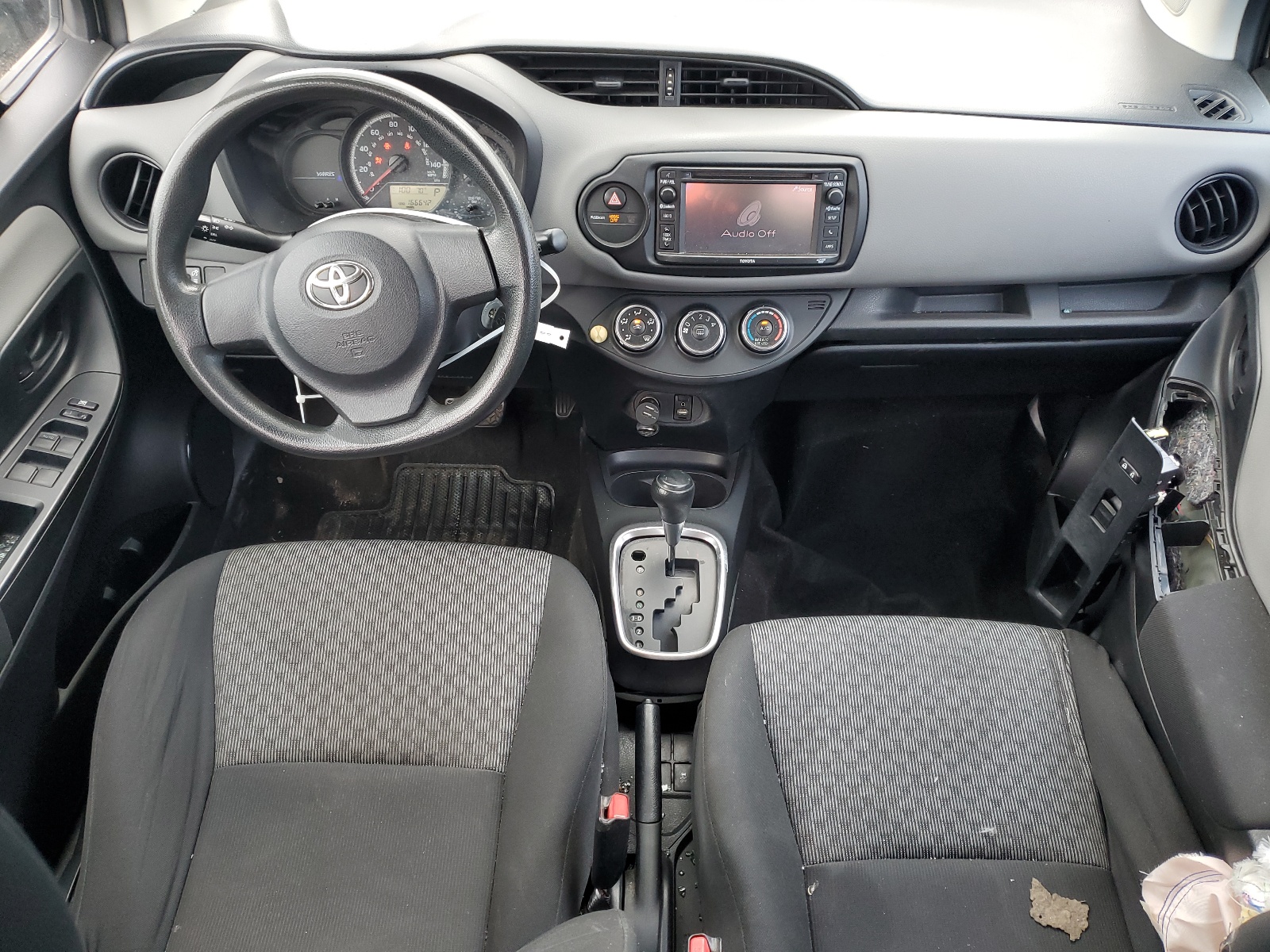 VNKKTUD32FA037606 2015 Toyota Yaris