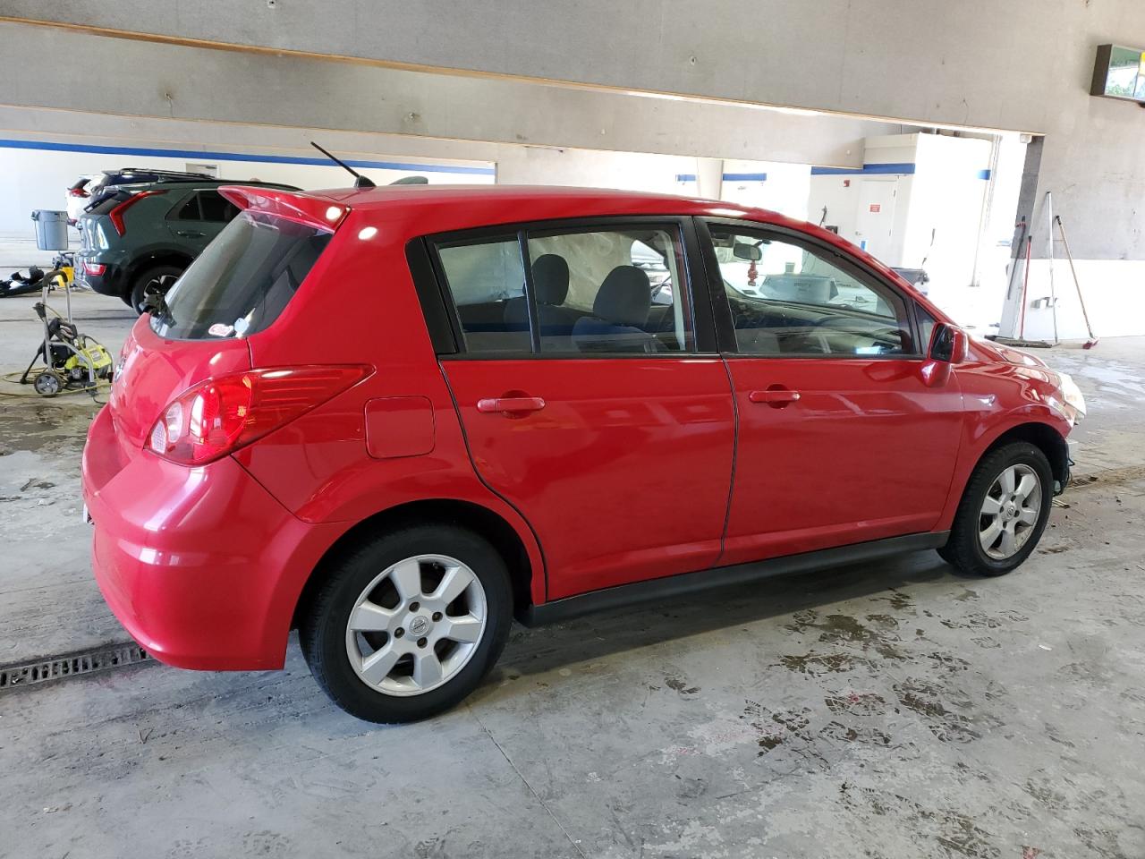 2009 Nissan Versa - Image 3