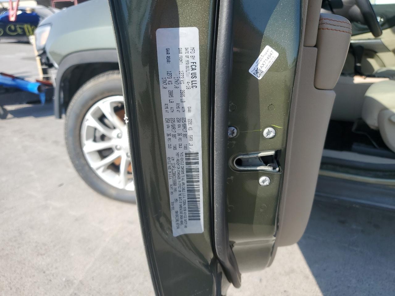 2019 Jeep Grand Cherokee - Image 13