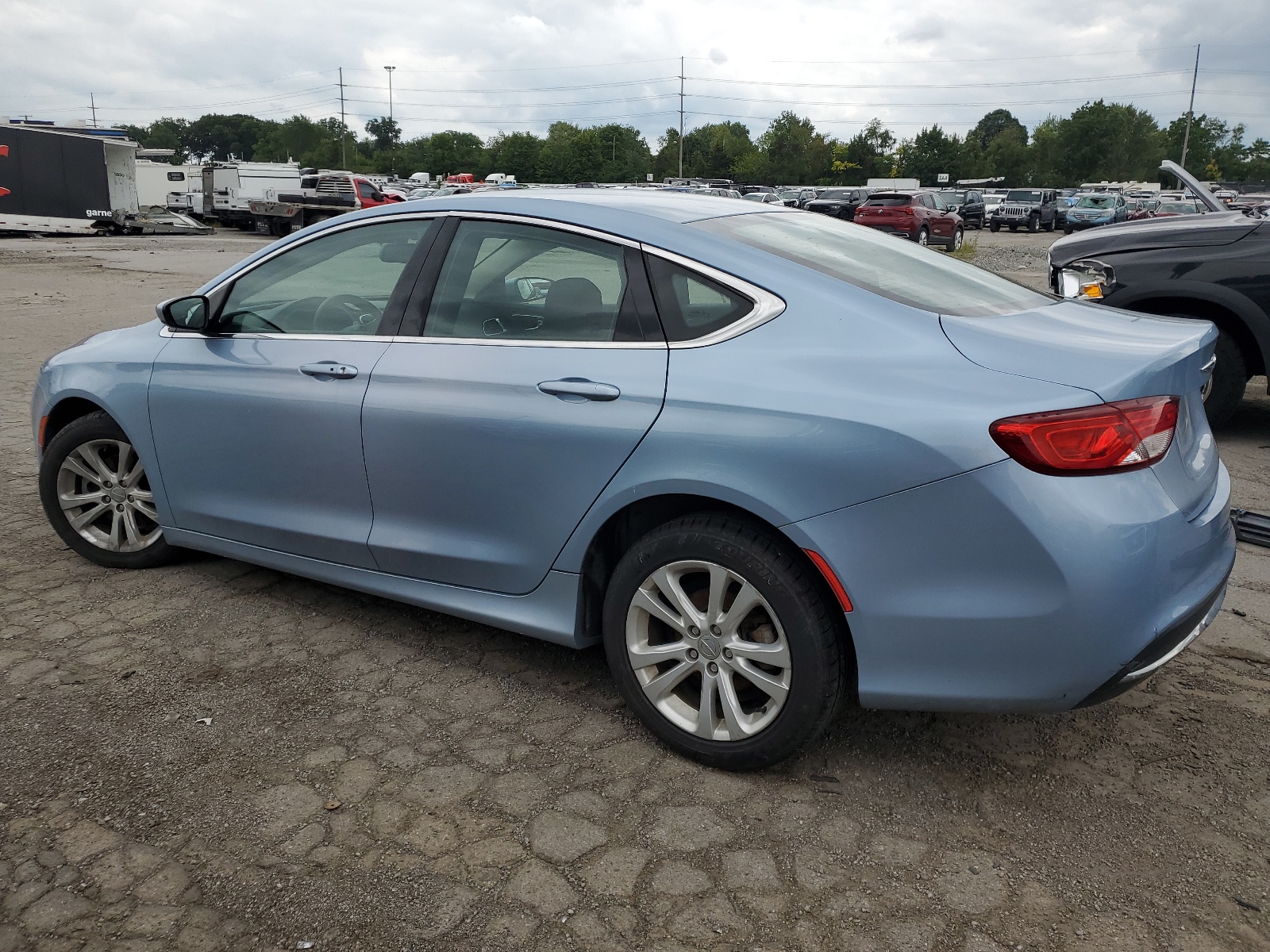 2015 Chrysler 200 Limited vin: 1C3CCCAB8FN646831