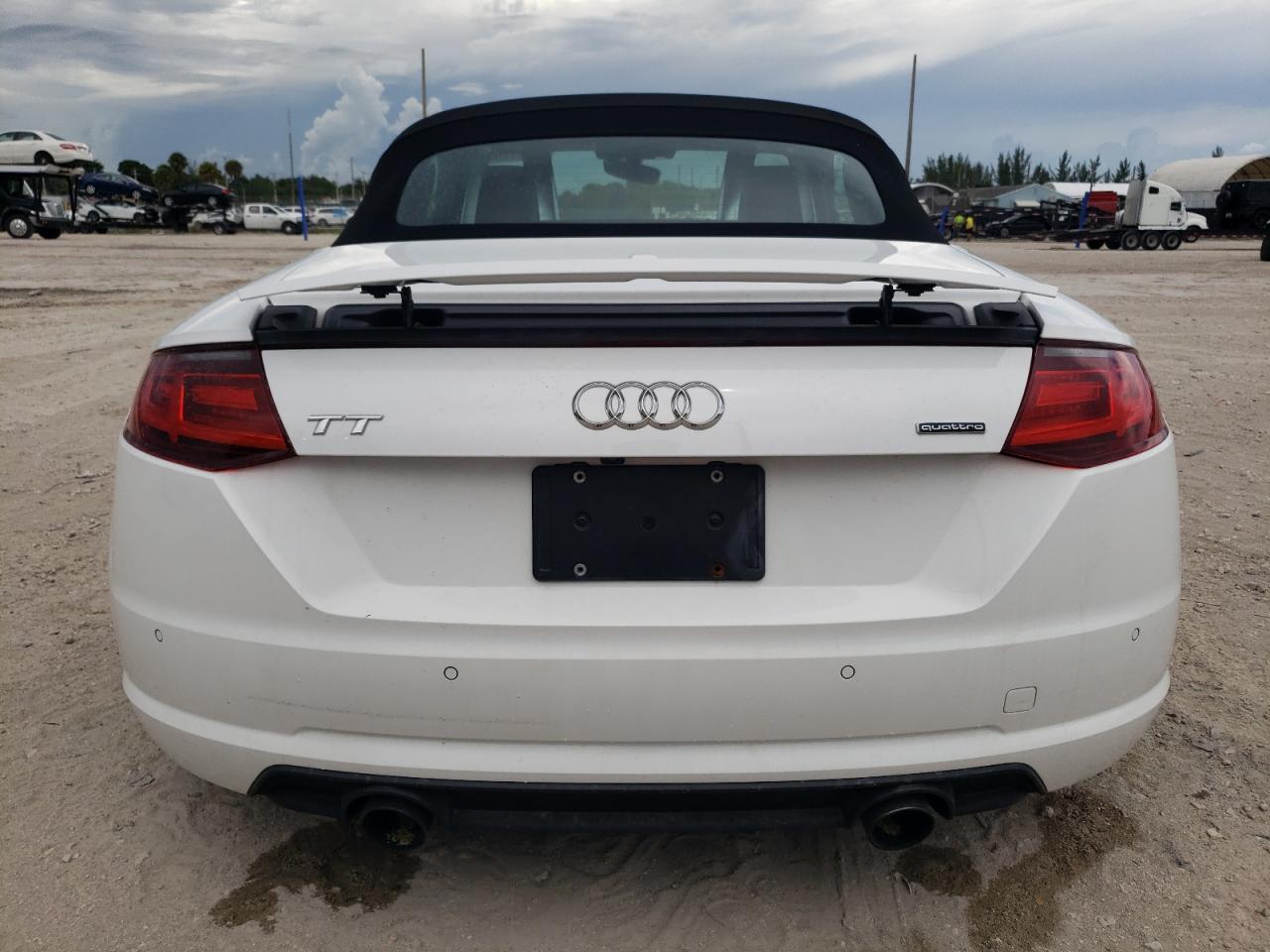 TRUT5CFV3J1012275 2018 Audi Tt