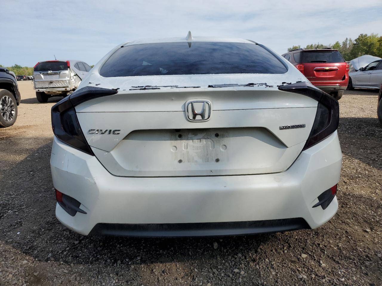 2018 Honda Civic Touring VIN: 2HGFC1F9XJH101851 Lot: 68372664