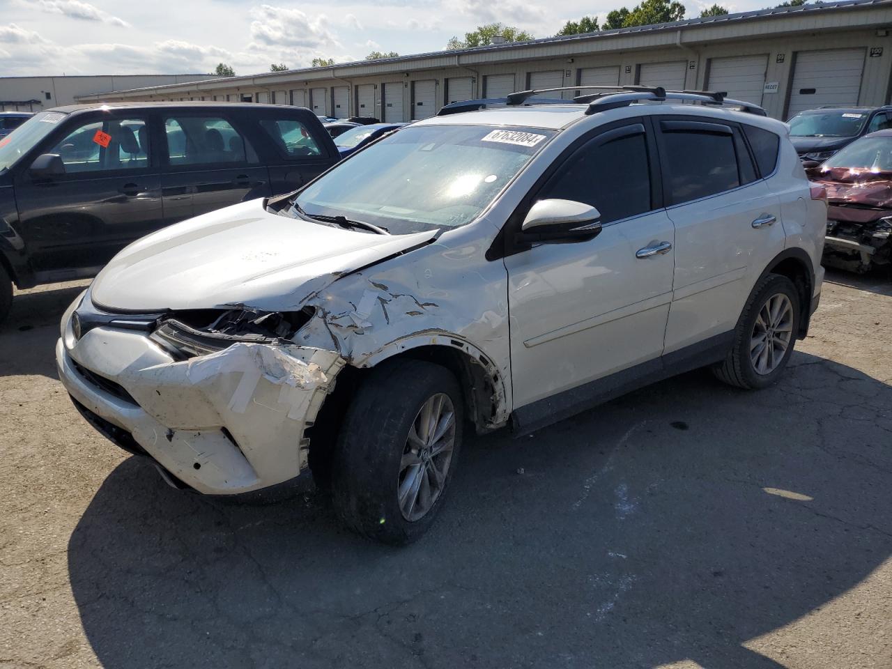 VIN 2T3DFREV2HW649282 2017 TOYOTA RAV4 no.1