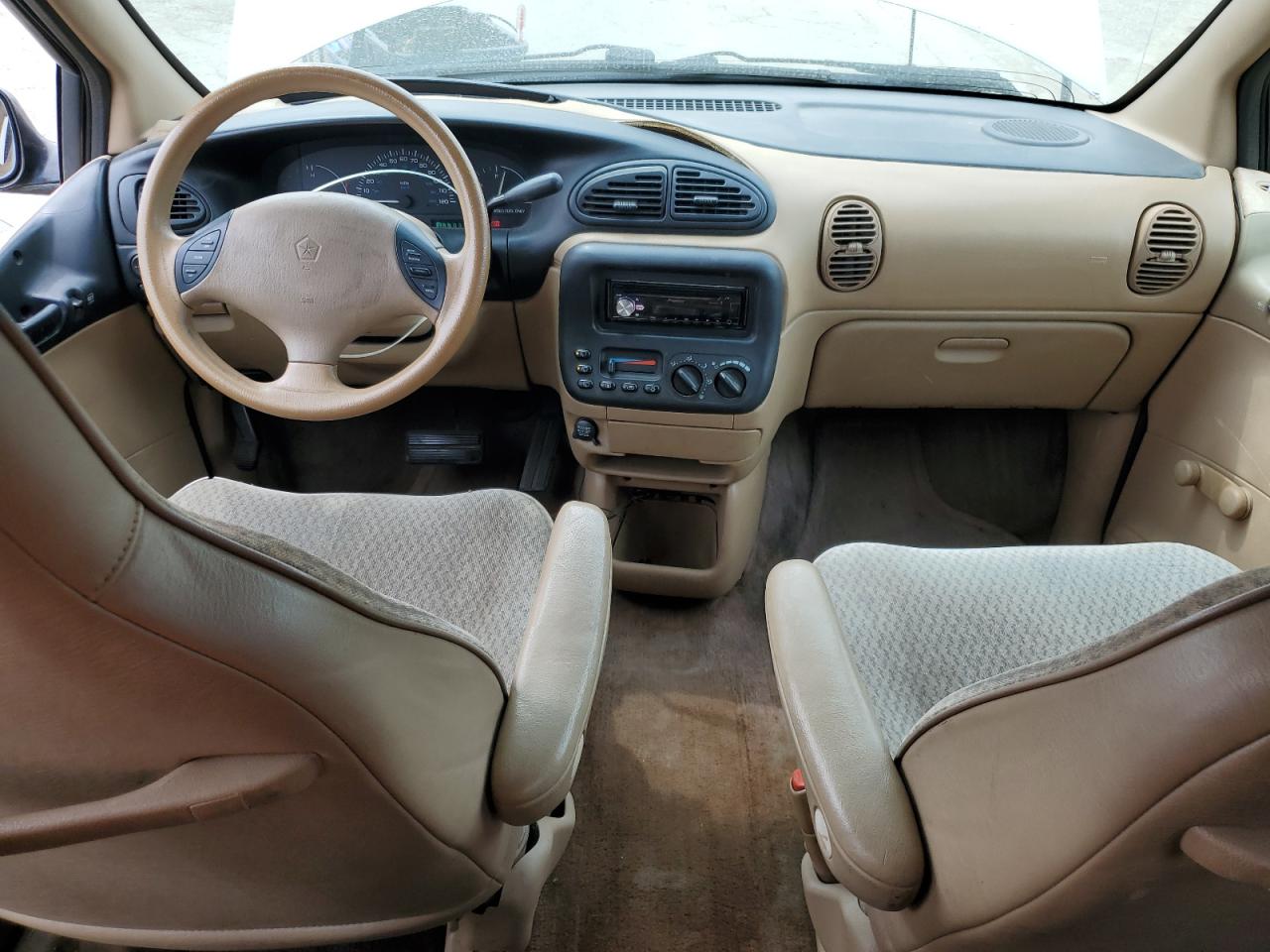 1998 Dodge Caravan VIN: 2B4GP25R4WR774048 Lot: 65021014