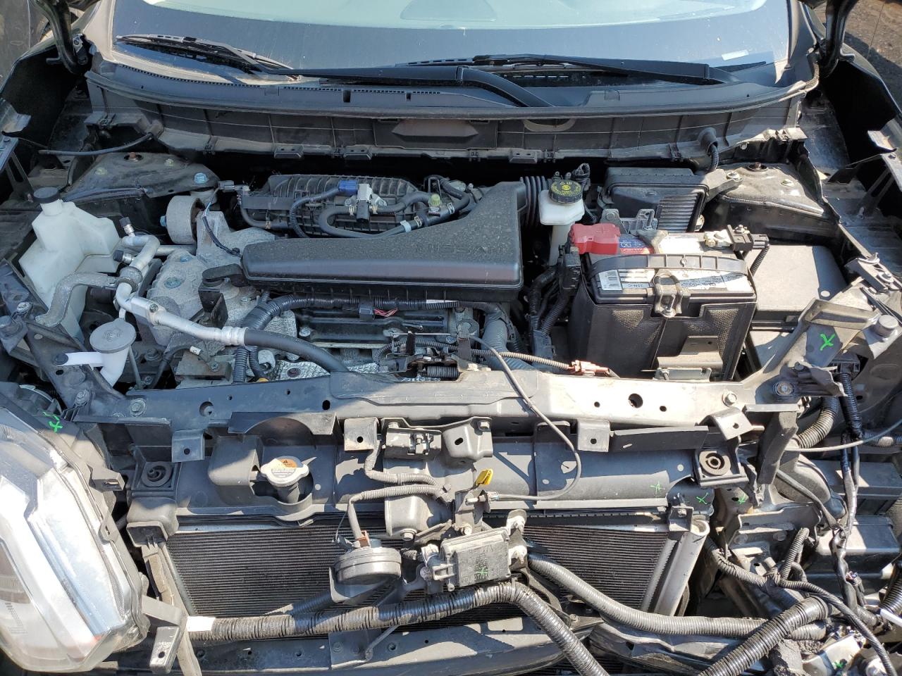 2018 Nissan Rogue S VIN: JN8AT2MV8JW326421 Lot: 64769374